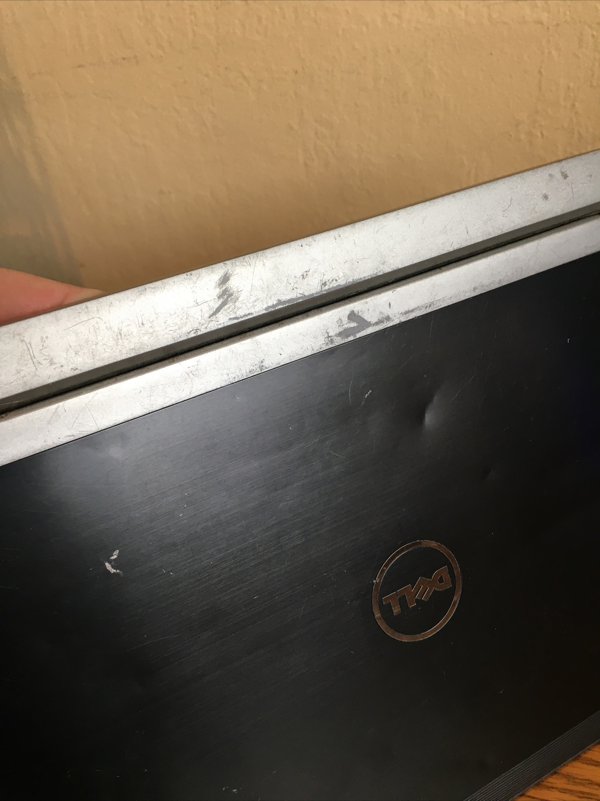 DELL LATITUDE E6220 INTEL i5 4GB RAM. Dead Motherboard. Not Working For Parts