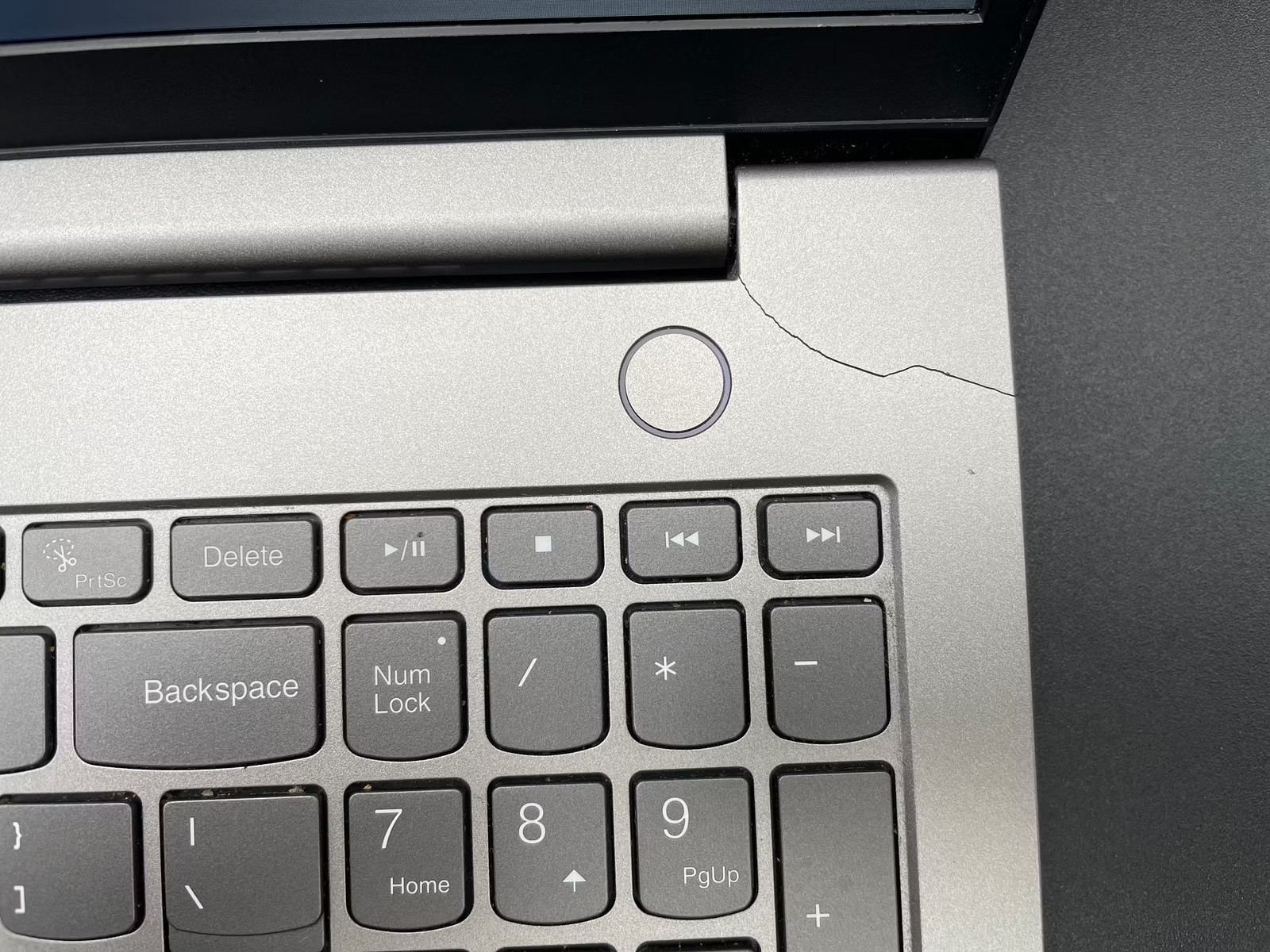 Lenovo ThinkBook 15 G4 IAP Used 15.5″ (i5-1235U-16GB-256GB NVMe)