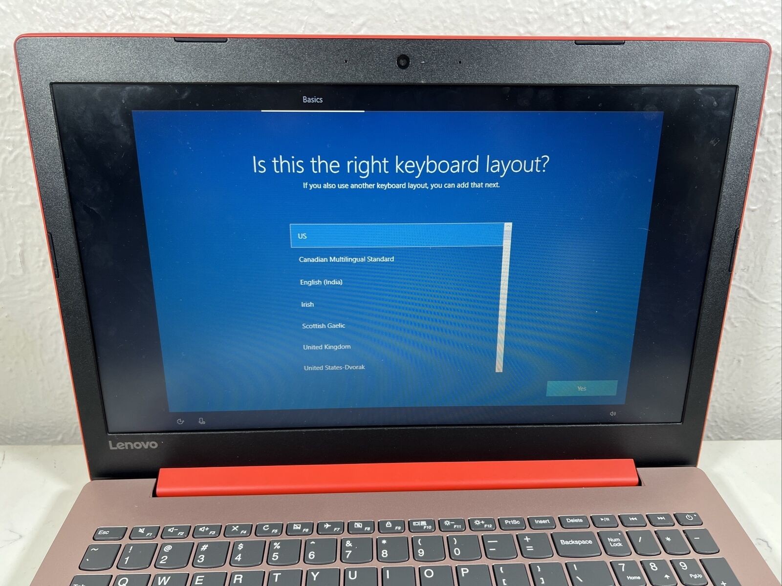 Lenovo IdeaPad 330-15igm 15.6 1.10GHZ 1TB HD 4 RAM WIN 10 Orange