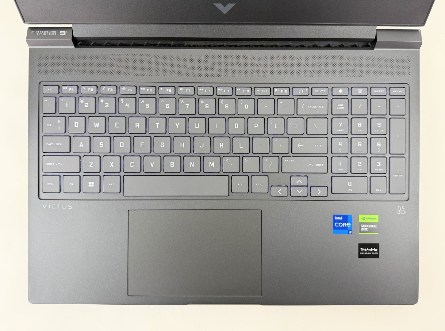 HP Victus 16-r0073cl 16.1″ FHD i7-13700HX 32GB 1TB SSD RTX 4060 W11H Gaming