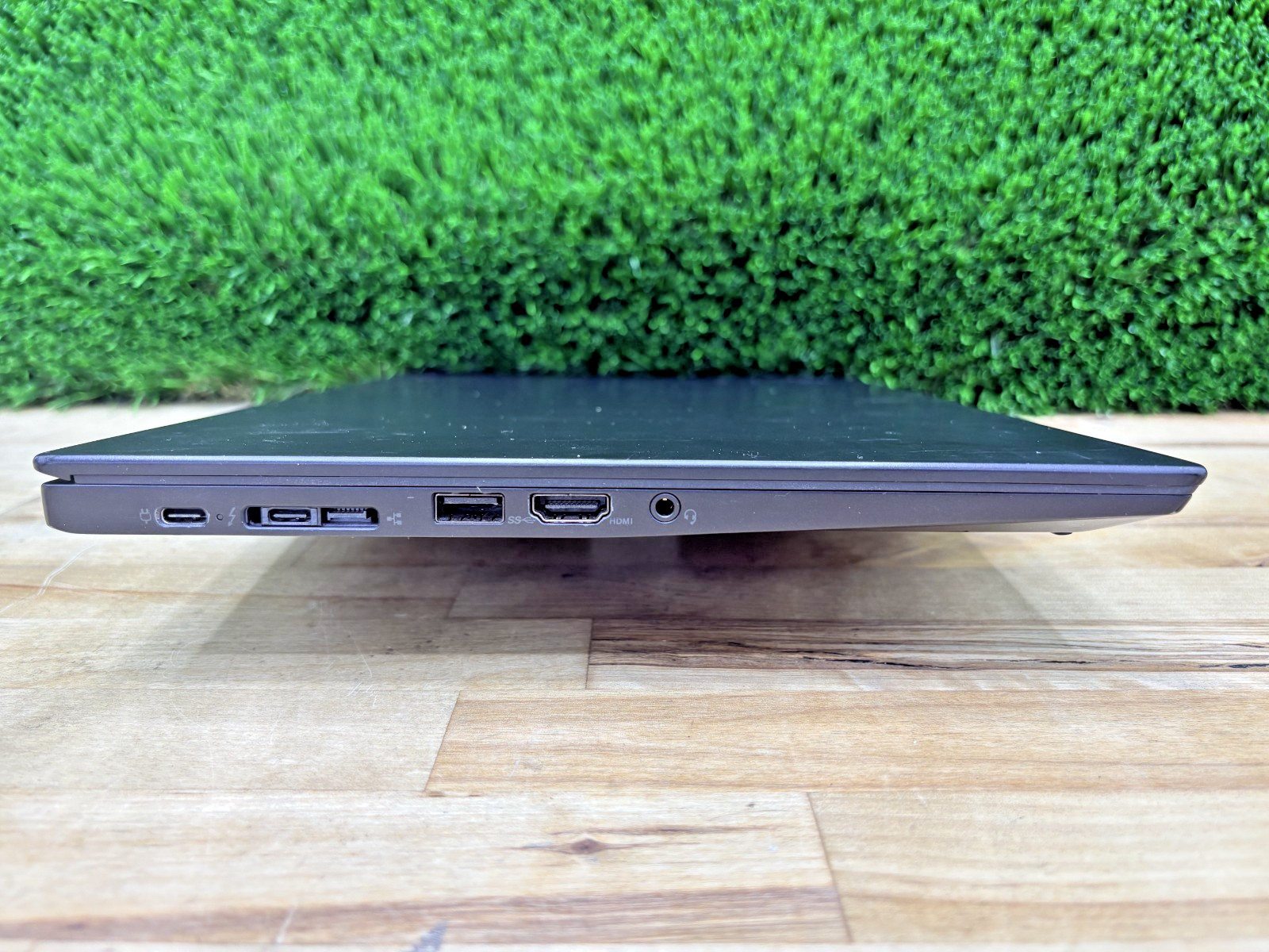 Lenovo ThinkPad T490s Intel i7-8th Gen 1.90GHz 16GB RAM 256GB SSD Windows 11 P*