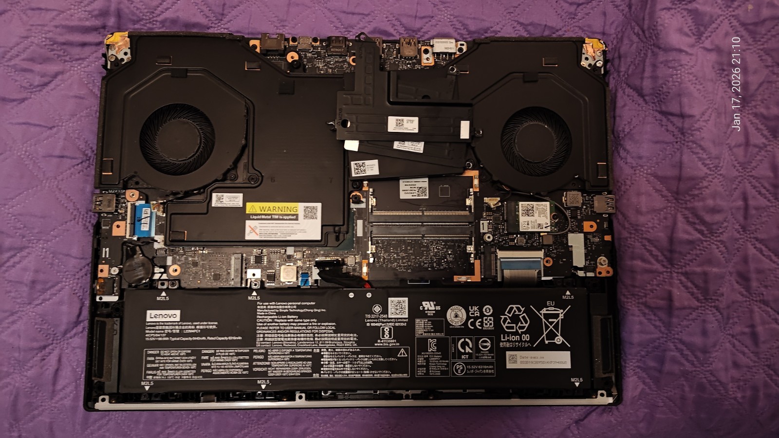 Lenovo Legion Pro 7i 16IRX8H 16″ RTX 4080 – FOR PARTS READ DESCRIPTION