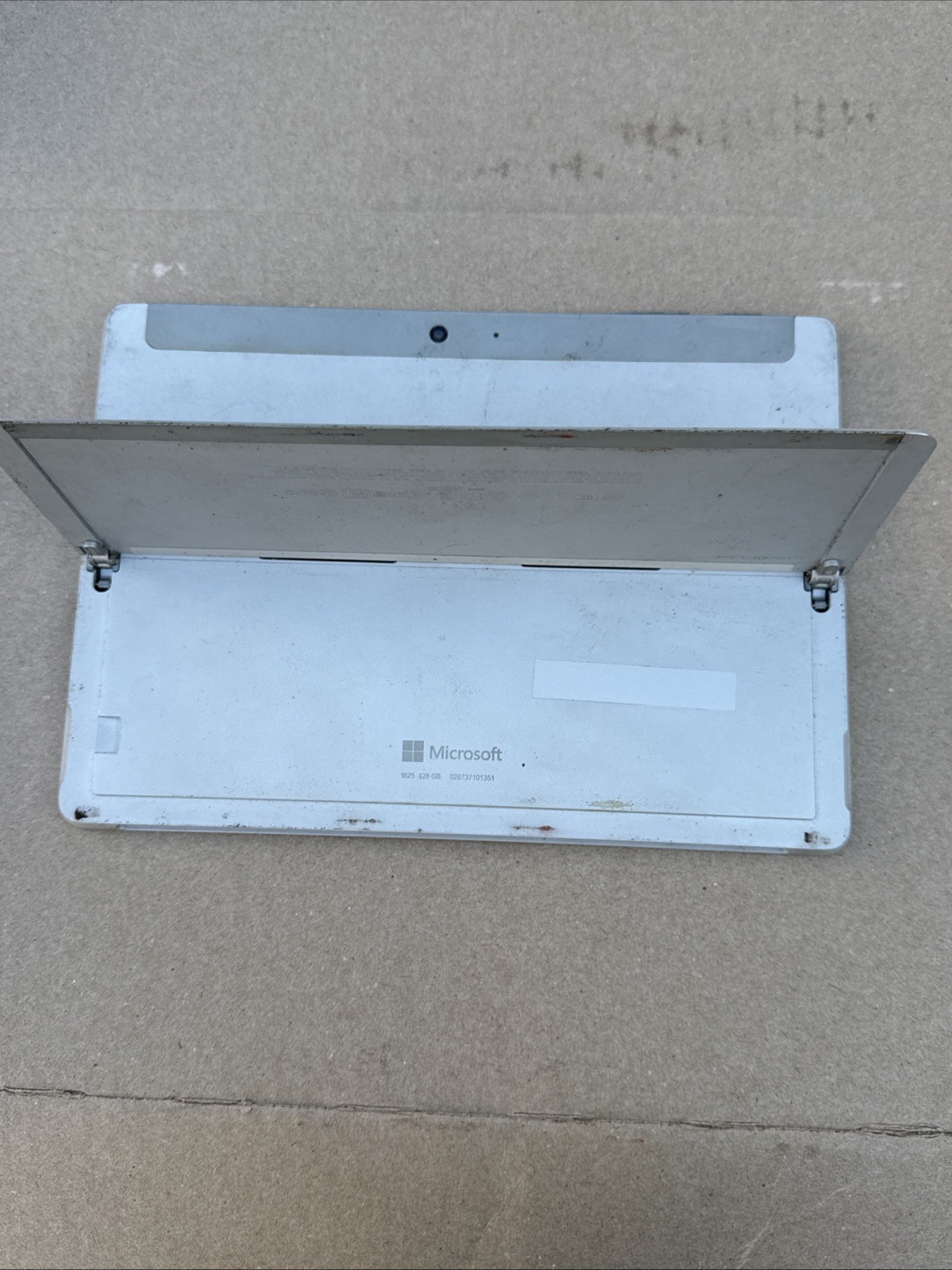 Microsoft Surface Go 1825 4415Y 1.6GHz 8GB RAM 128GB **FOR PARTS/ REPAIR**