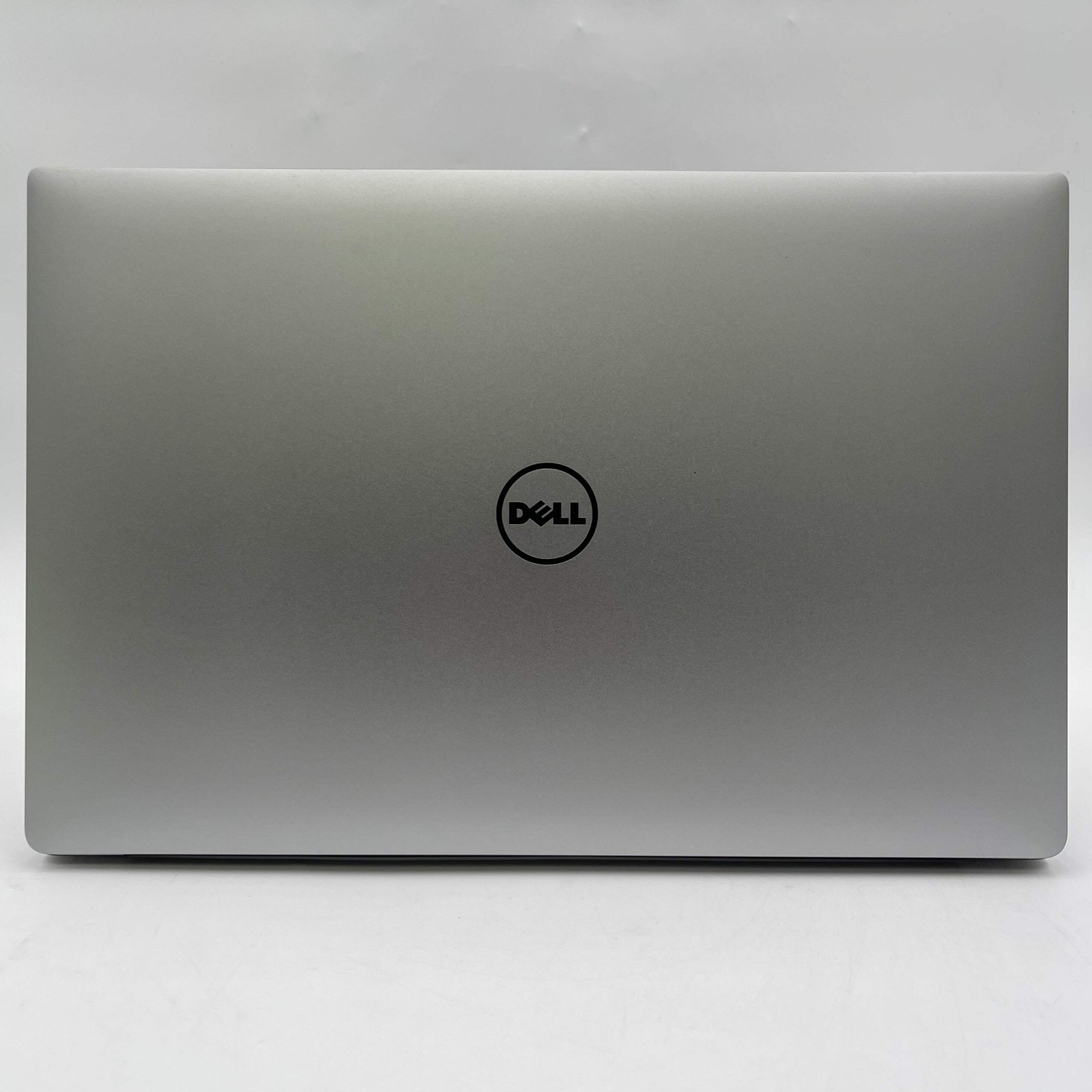 Dell Precision 5520 P56F 15.6″ i7-7820HQ 2.9GHz 48GB RAM 4TB SSD Quadro M1200