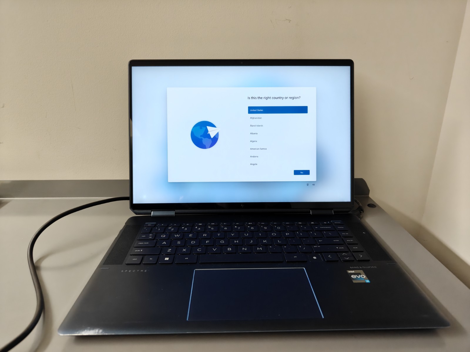HP Spectre x360 2-in-1 16in 3K+ Touch i7-12700H 16GB 512GB SSD W11 Nocturne Blue