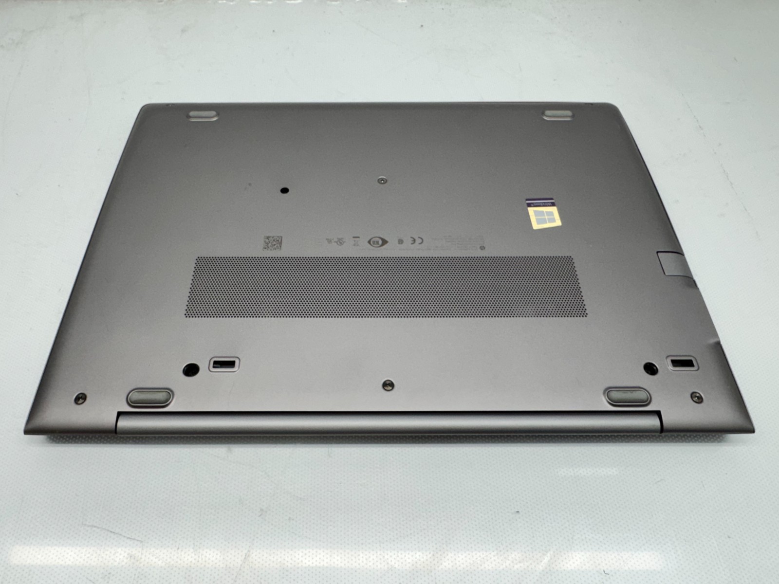HP ZBook 14u G6 14″ i7-8665U@1.9GHz 16G 256G AMD WX3200 Windows 11 **READ**