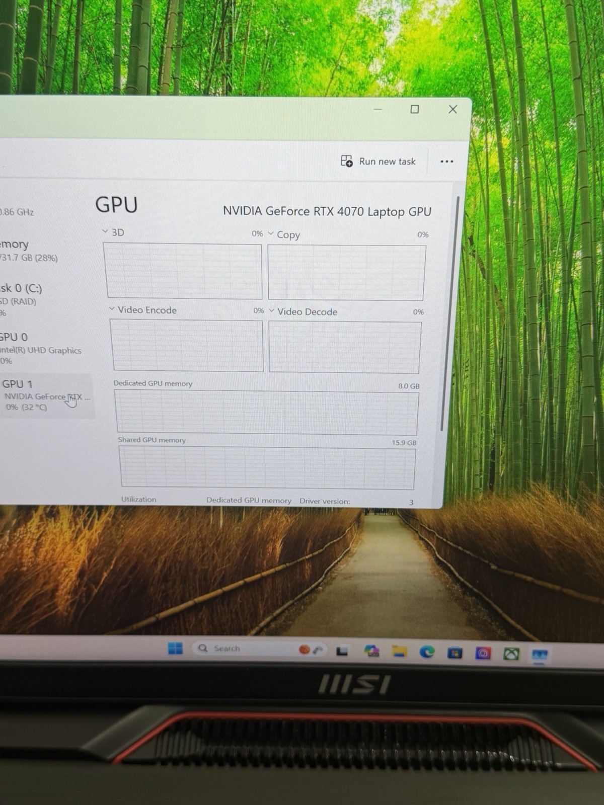 MSI Raider GE78 HX 13V 17″ Core i9-13980HX GeForce RTX 4070 16GB RAM 1TB NVMe