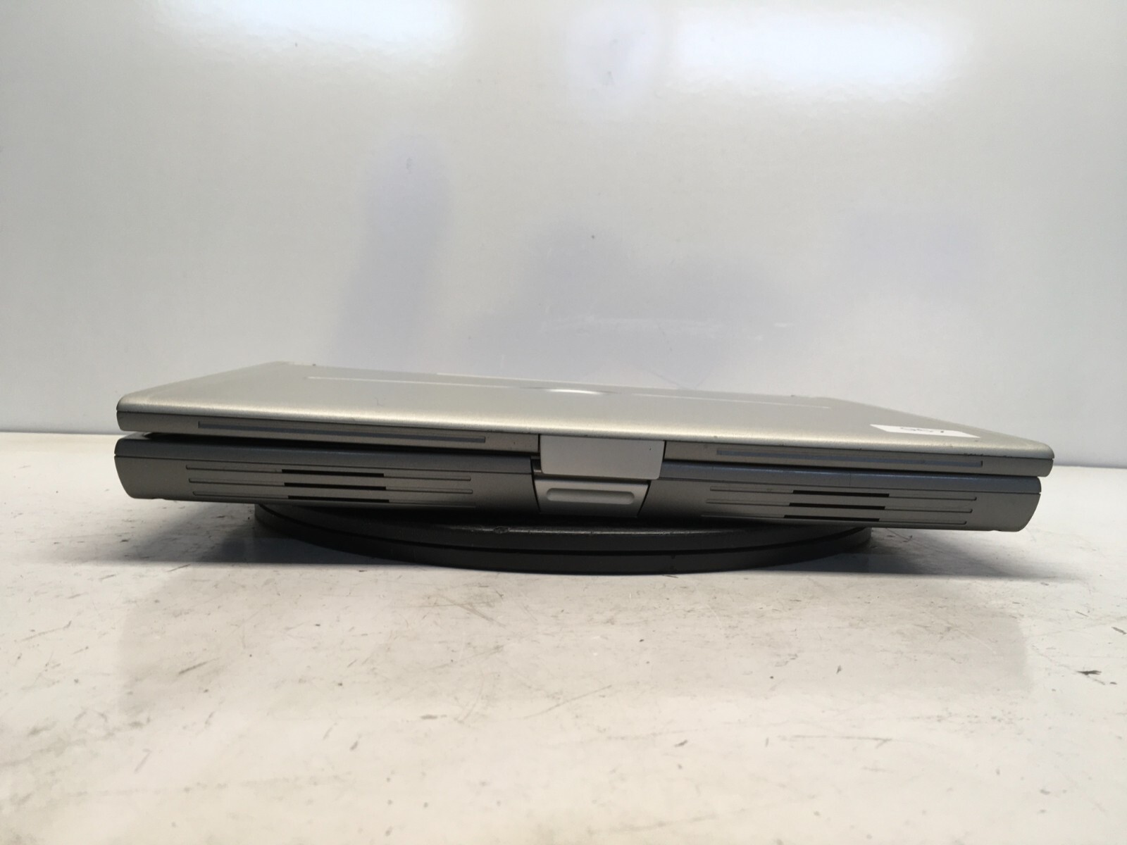 Dell Inspiron 8600 Intel Pentium 1.7GHz 2 GB NO HDD No Batt
