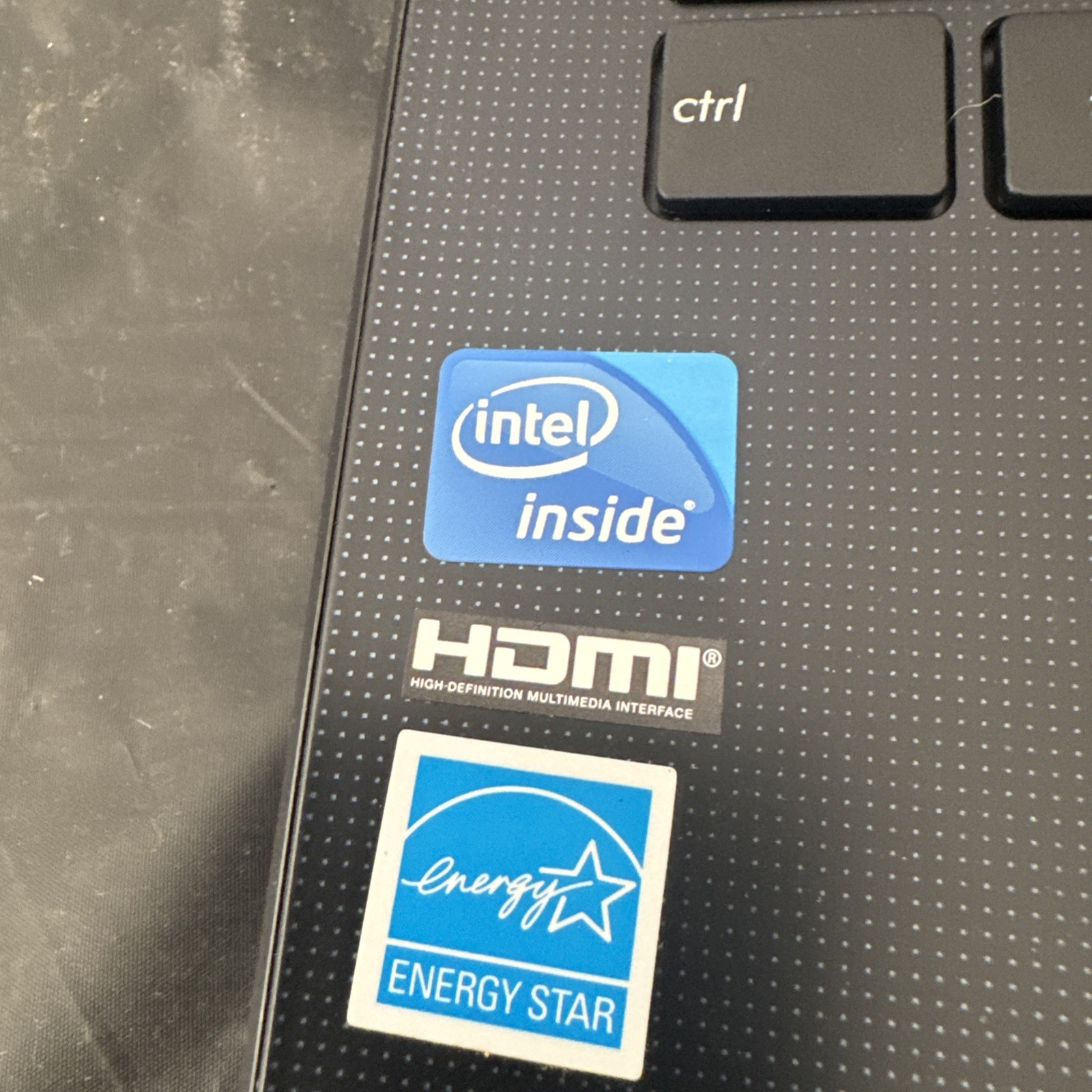 Asus X401A Intel Pentium B970 2.3GHz 4 GB not working parts only.