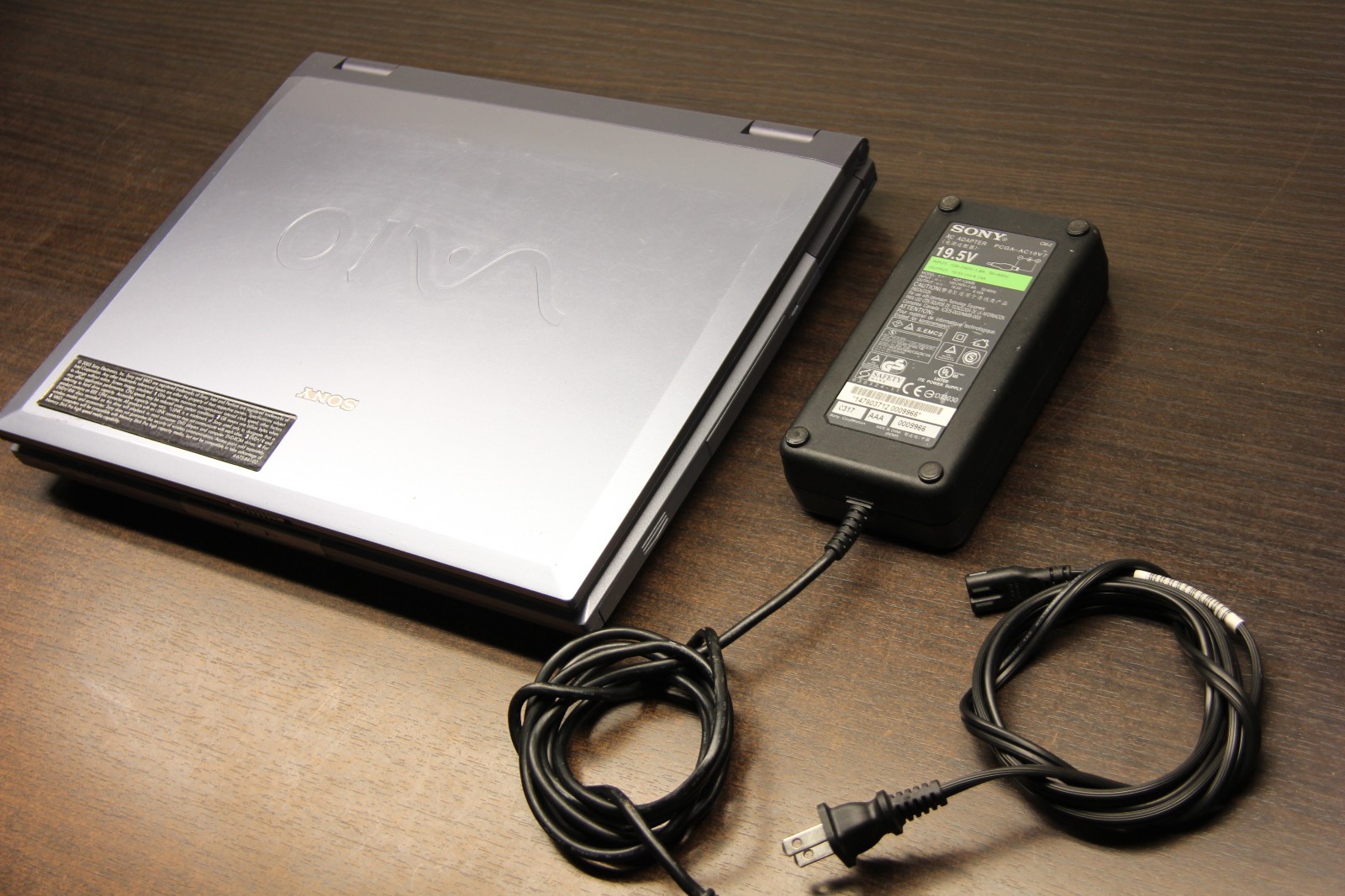 Sony VAIO PCG-8N1L LAPTOP pcg-grt240g with Charger in working condition