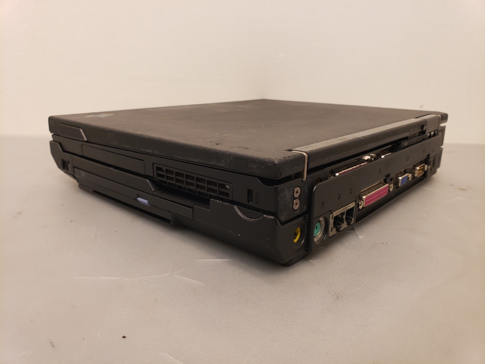 Vintage IBM ThinkPad X31 Laptop w/ Dock Pentium M 256MB OEM XP ***BAD BACKLIGHT