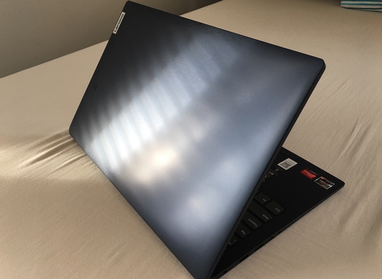 Lenovo IdeaPad 1 15.6” Full HD Touchscreen Laptop 82VG00TYUS Abyss Blue 8Gb 256