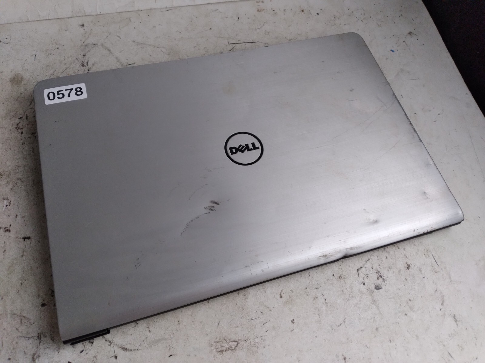 Dell P39F w/i5-5200U, 8GB RAM, 1TB HDD, 15.6″ Laptop for Parts/Repair