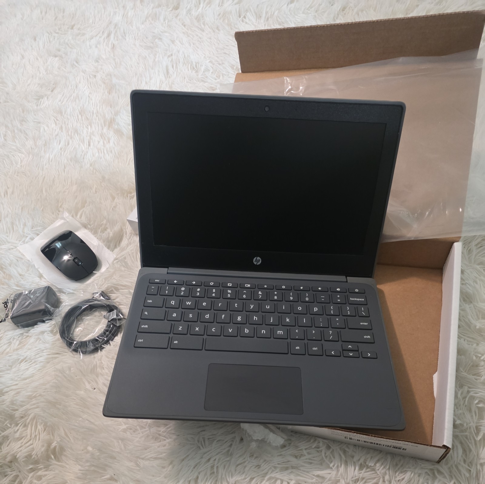 HP Chromebook 11 G8 11.6″ Intel 1.60 GHz 4 GB RAM 32GB SSD + New in Pods 12