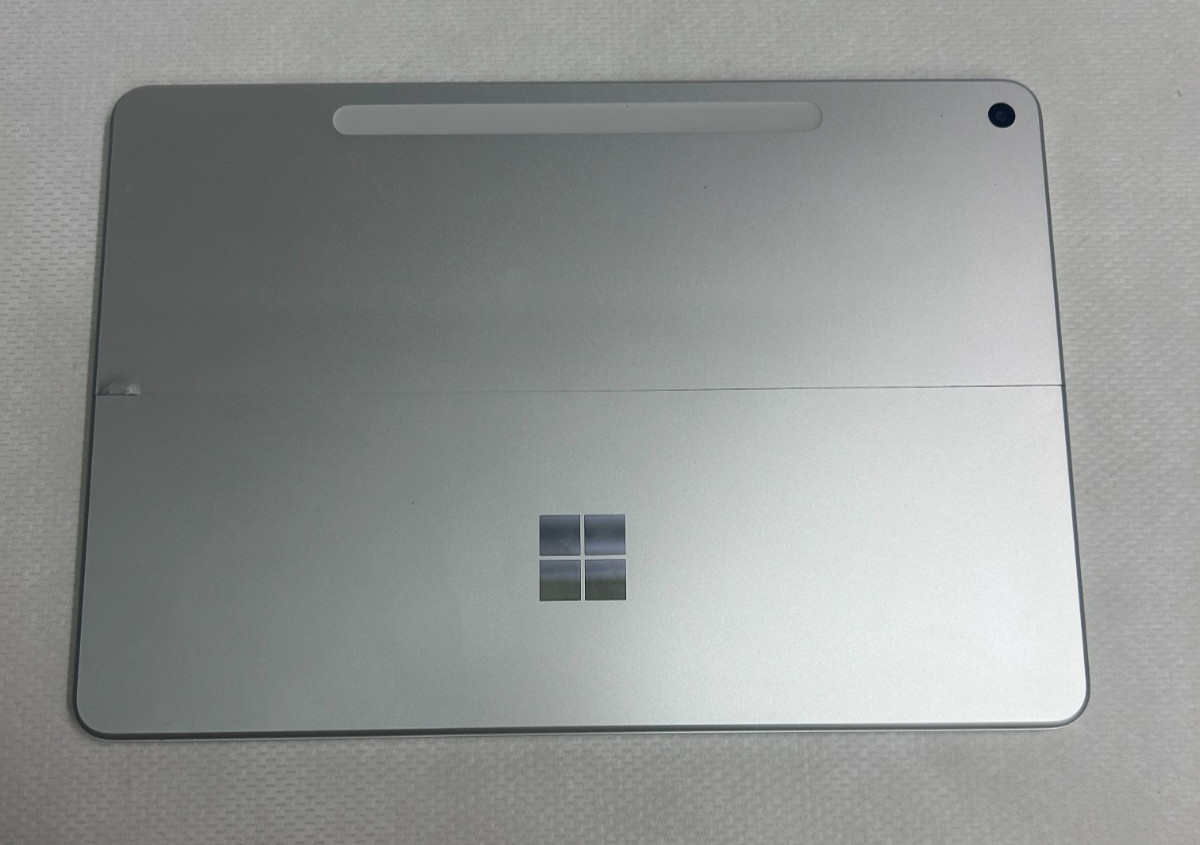 Microsoft Surface Pro 12″ 2025 – Snapdragon X Plus – Kickstand issue, No Acc
