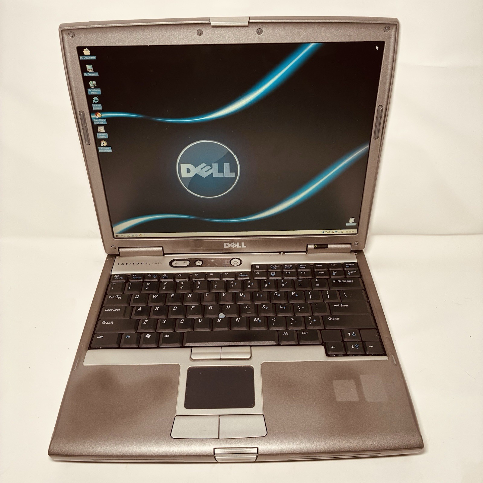 Vintage 14” Dell D610 Win2000 Pro 1GB 40GB DVD-RW 1400p Good Batt OEM AC Grade A