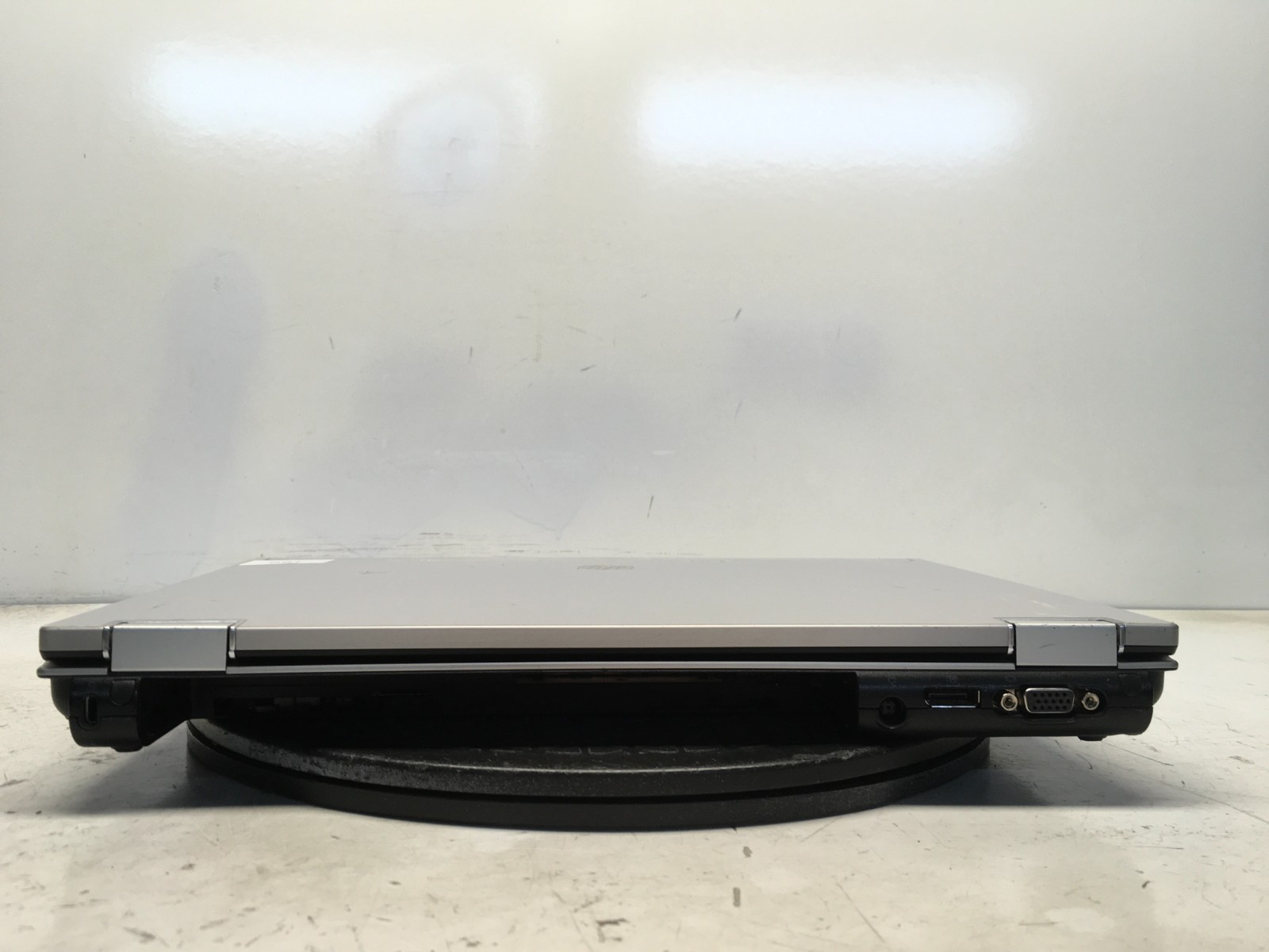 HP EliteBook 8440P Intel i5-M520 2.4GHz 6 GB NO HDD