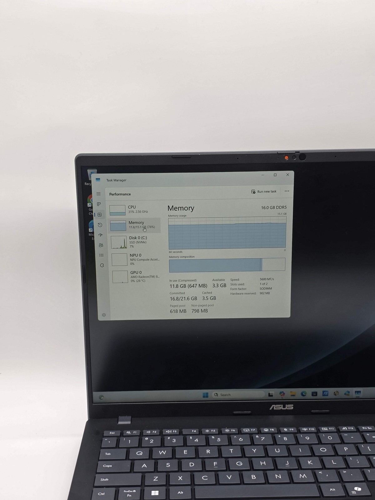 Asus VivoBook 16 Ryzen AI 5 16GB RAM 512GB SSD 15.6″ Laptop Used