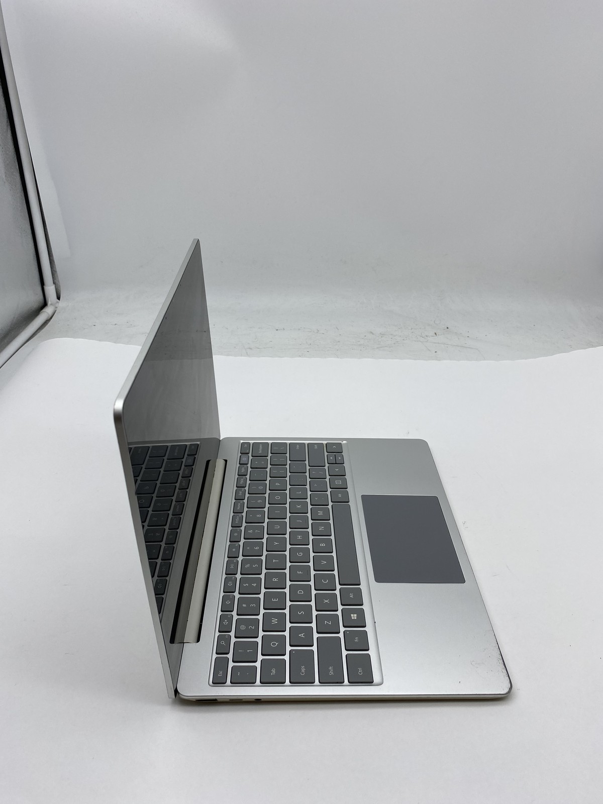 MICROSOFT Surface Laptop Go Intel Core i5 1035G1 1GHz 8GB 256GB SSD W11P Touch