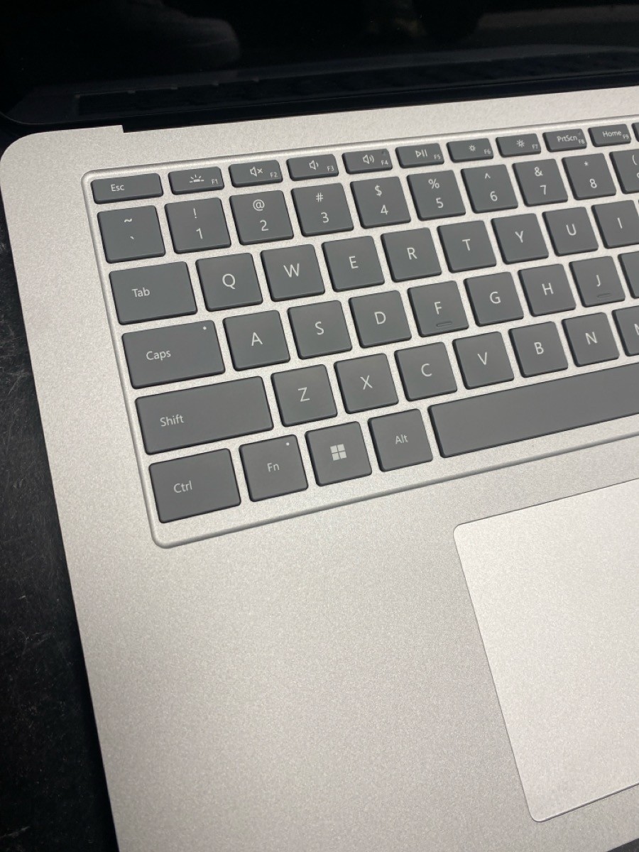 Microsoft Surface Laptop Studio 1964 i7-11370H 3.3GHz 32GB 1TB W11Pr (EZ5000130)