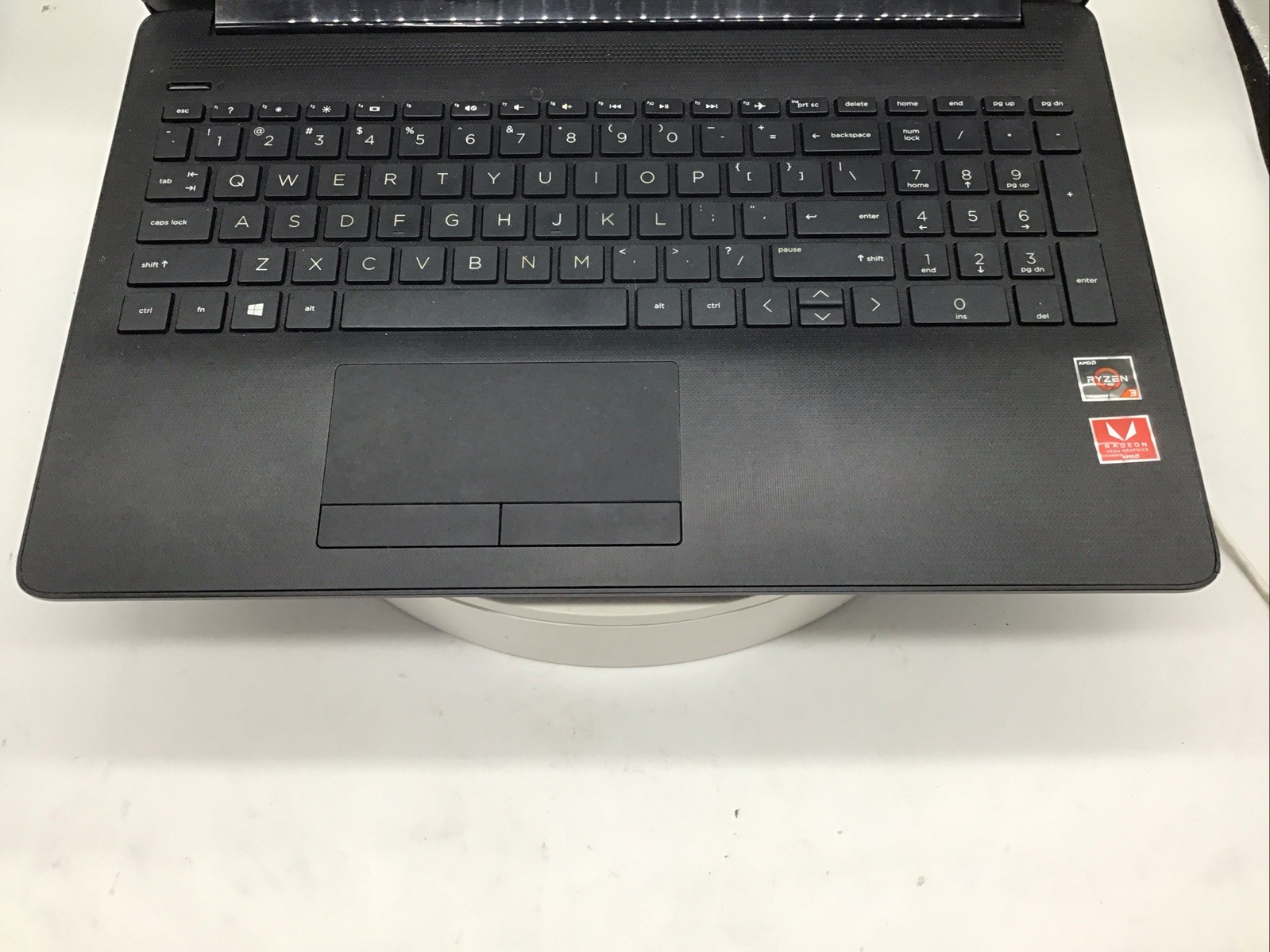 HP db0066wm 15.6″ Laptop Ryzen 3 2200U 4GB RAM 1TB HDD Windows 11 Pro Used READ
