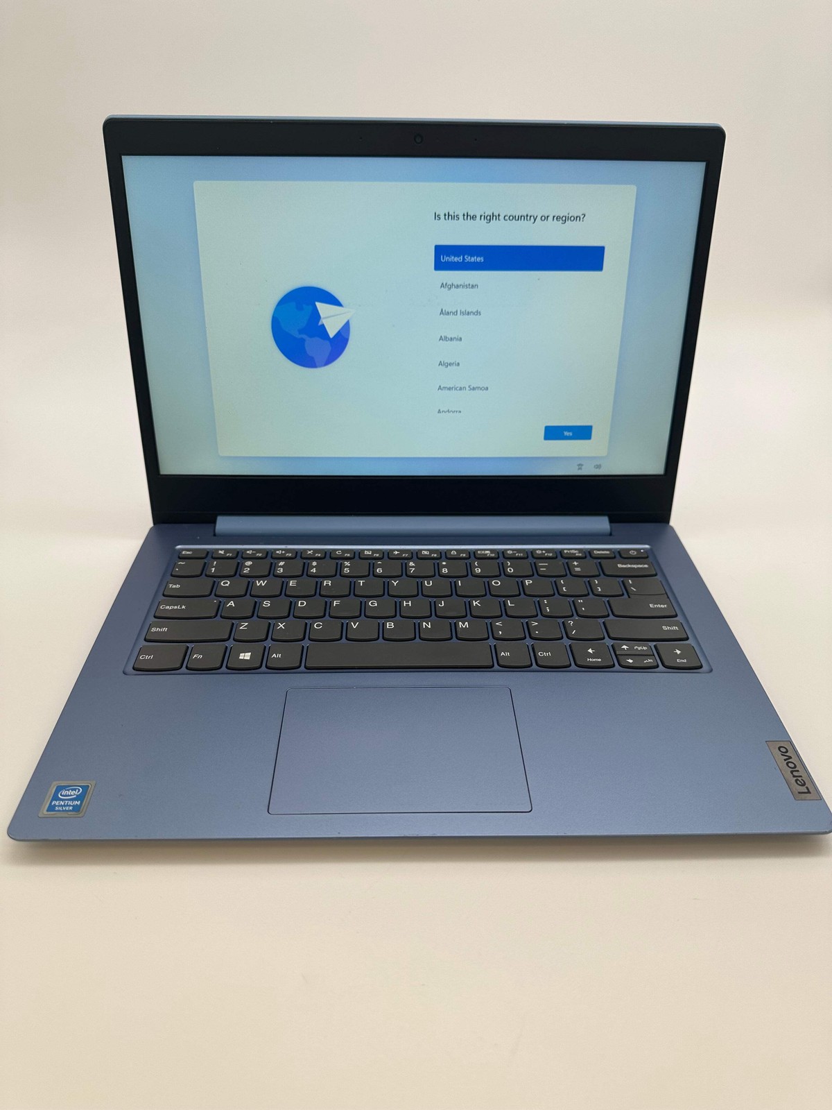 Lenovo Ideapad 1 14IGL05 14-inch Intel Pentium 4GB RAM 64GB Blue Used B