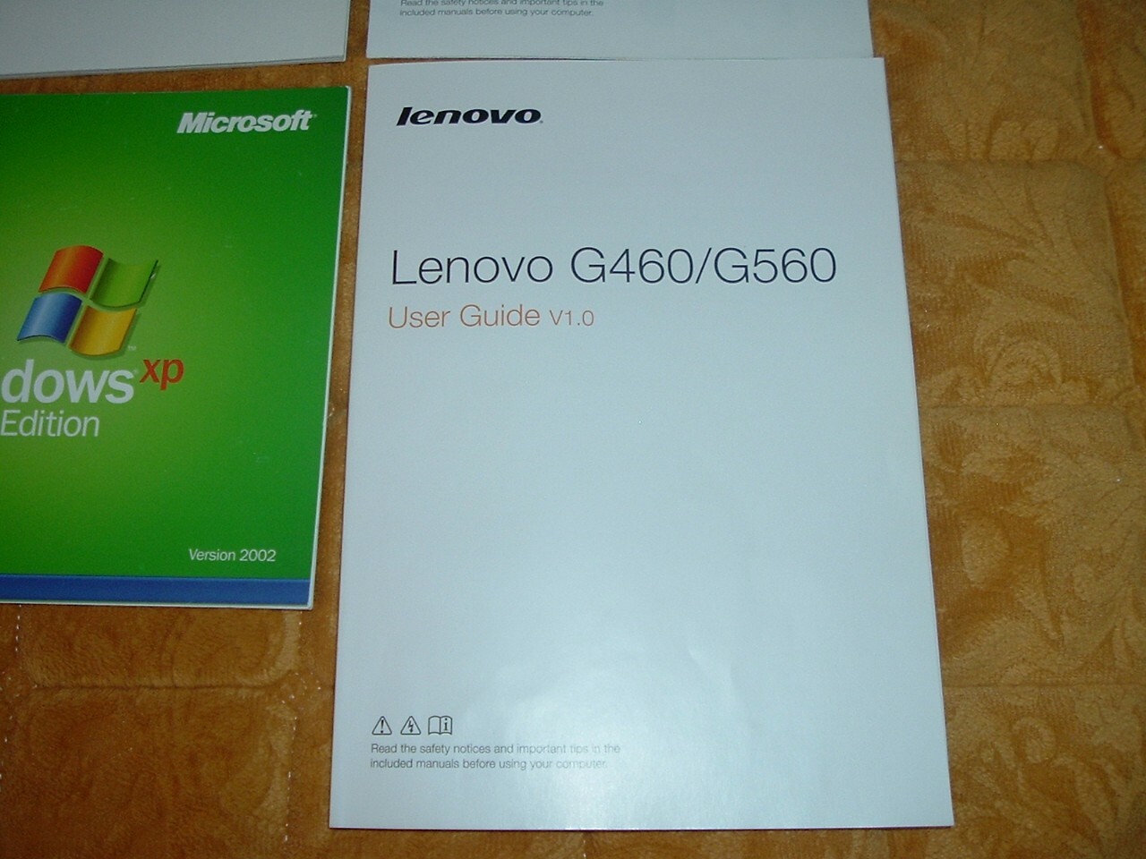 Lenovo G560 Laptop As Is Non Working For Parts w/ Power Adaptor & Owner Manuals