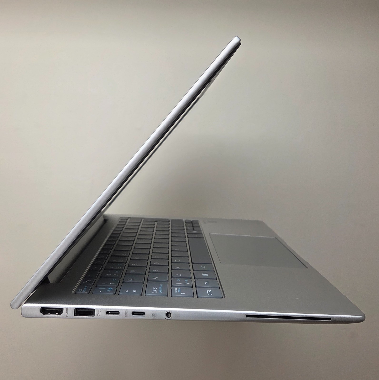 HP EliteBook 645 G11 14″ AMD Ryzen Pro 5 7535U 16GB French Keyboard-See Pics