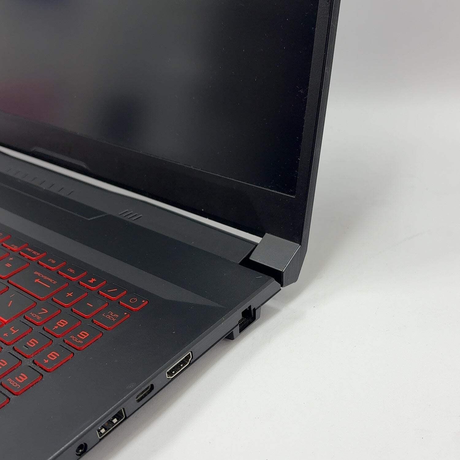Broken MSI Katana GF76 17″ i7-11800H 32GB RAM 512GB SSD GeForce RTX 3050 Ti Read