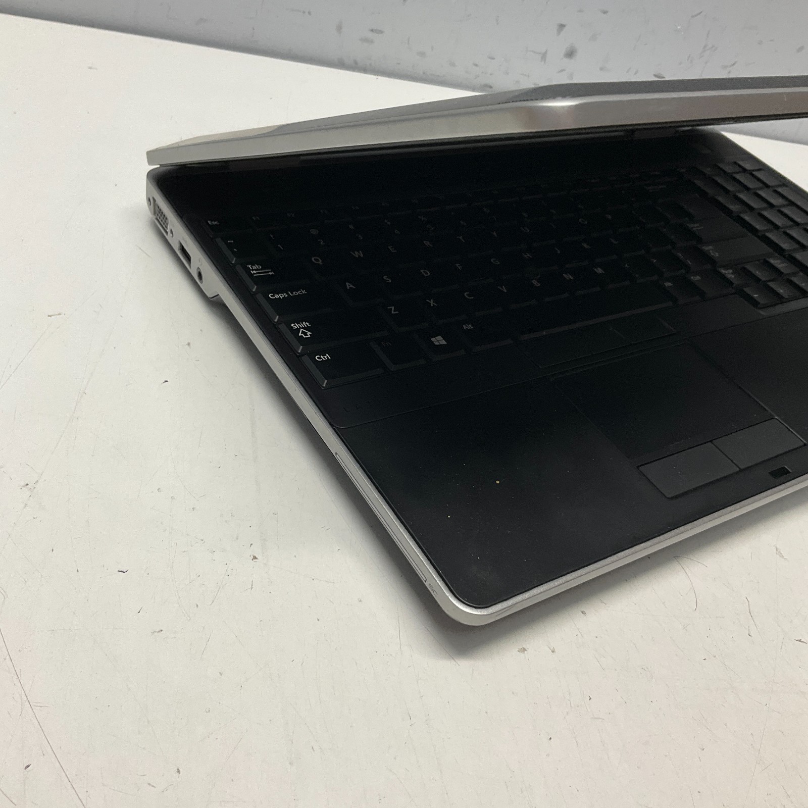 Dell Latitude E6530 Intel Core i5-3360M 2.80GHz 8GB 128GB SSD Win 10 Pro NO BATT