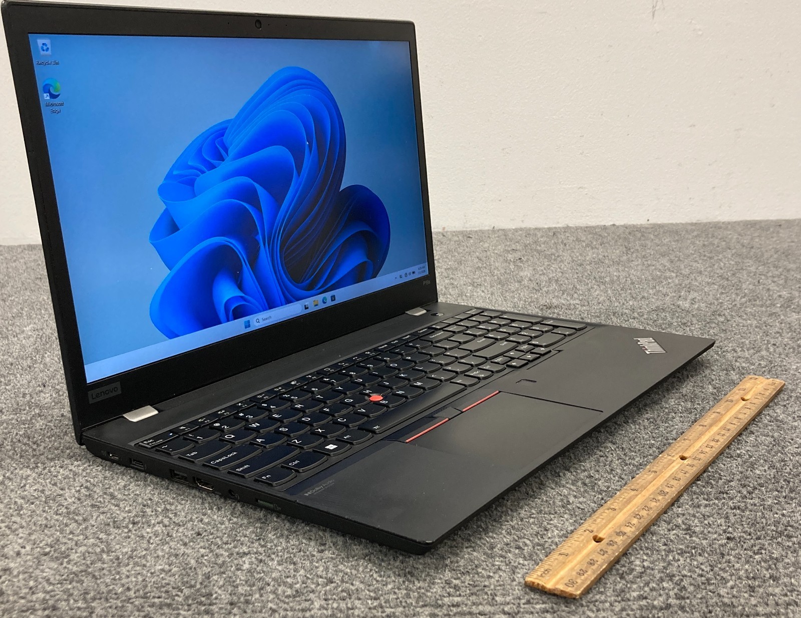 Lenovo ThinkPad P15s Gen 2i 15.6″ Laptop i7-1185G7 16GB RAM 512GB NVMe
