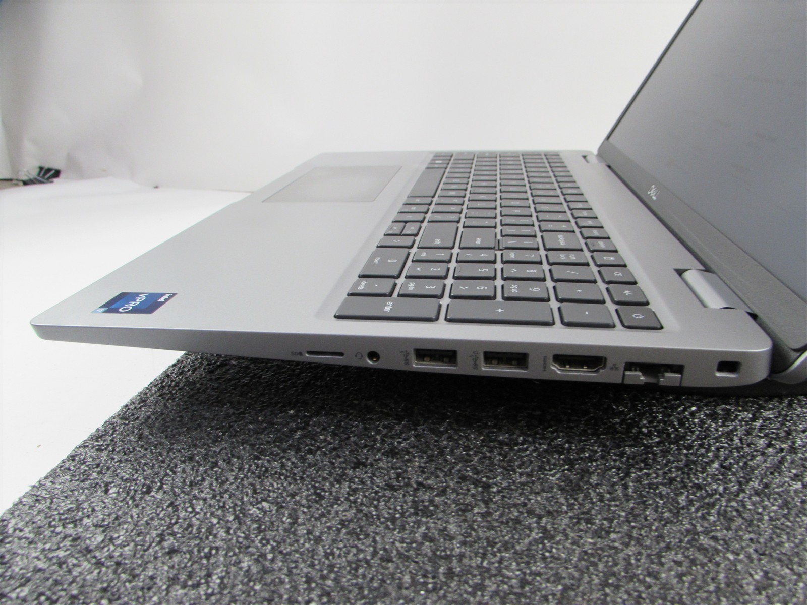 DELL PRECISION 3570 1920X1080 FHD CORE I7-1265U 512GB SSD 16GB RAM T550 NO O.S