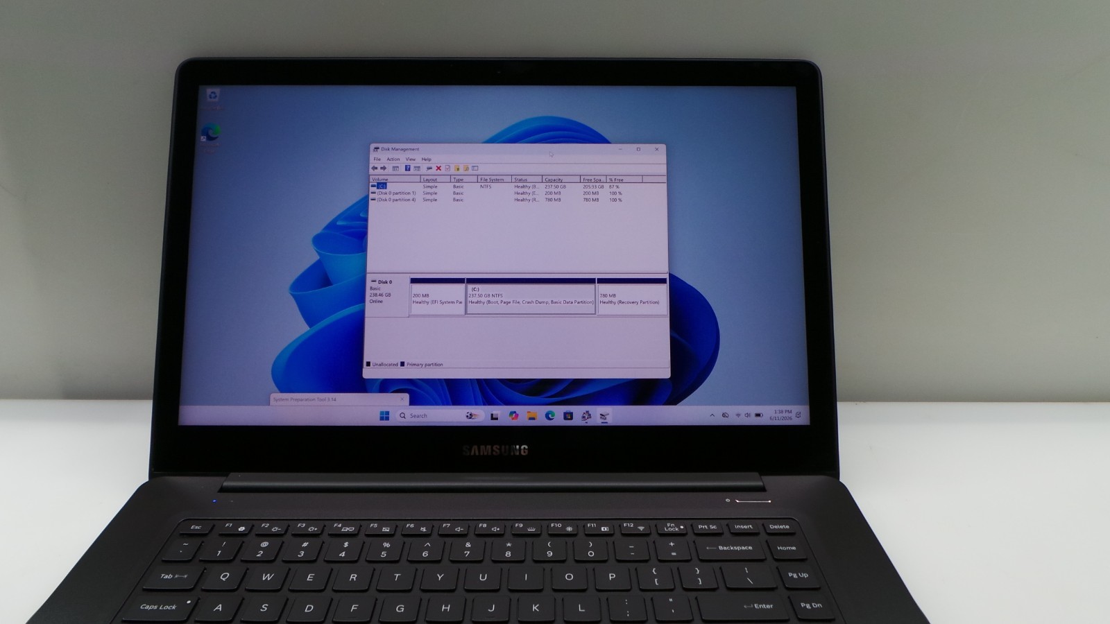 Samsung Notebook NP940Z5L | 15.6″ | i7-6700HQ | 8GB 256GB SSD | Touchscreen
