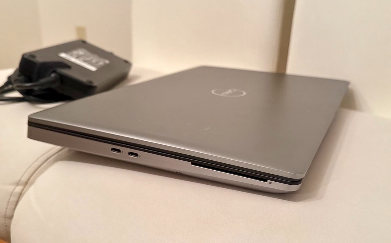 Dell Precision 7560 15.6″ FHD Touch i7-11850H | 32GB RAM | 1TB SSD NVIDIA T1200