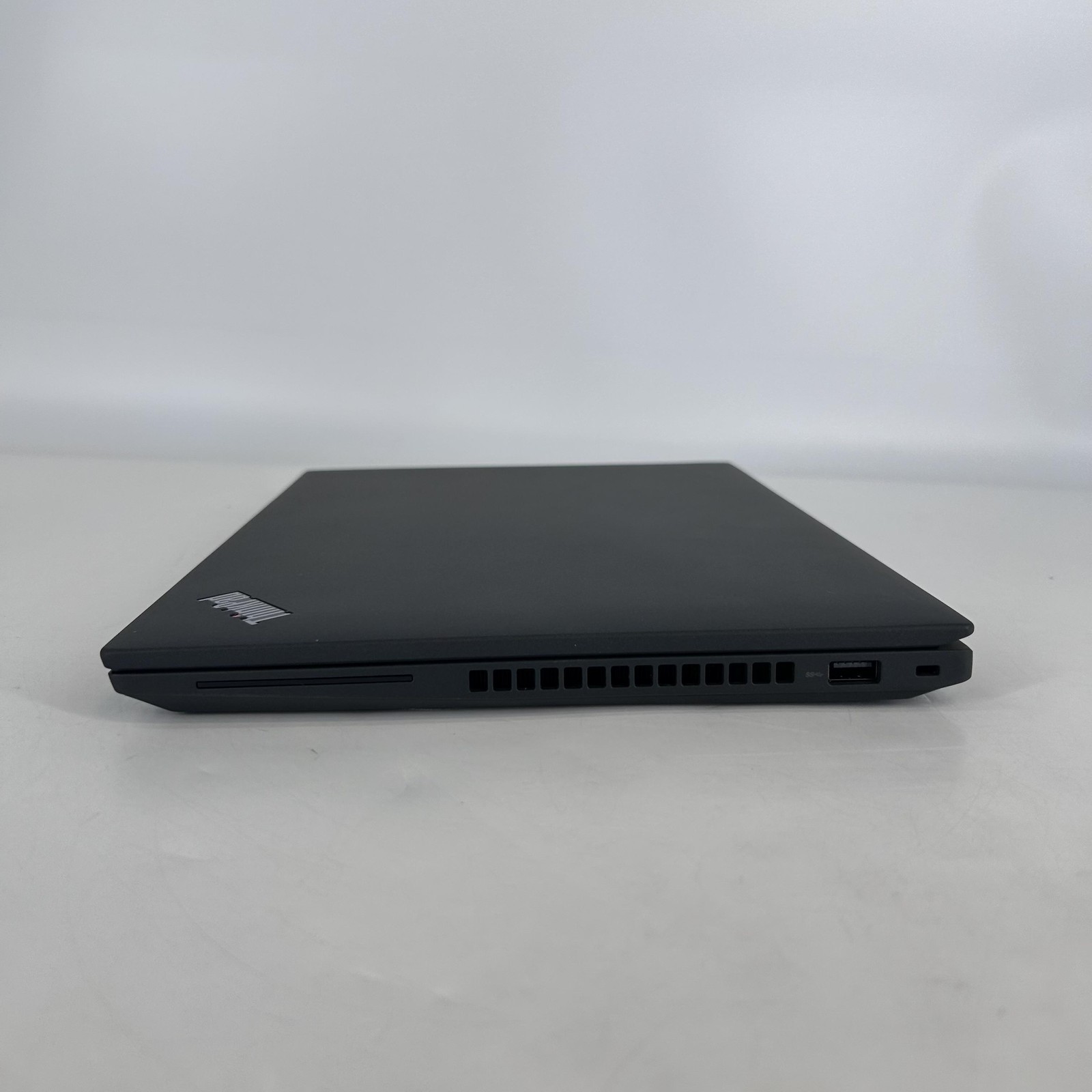 Lenovo ThinkPad P14s Gen 3 FHD+ 2.1 GHz i7-1260P 16GB 512GB SSD T550 Excellent