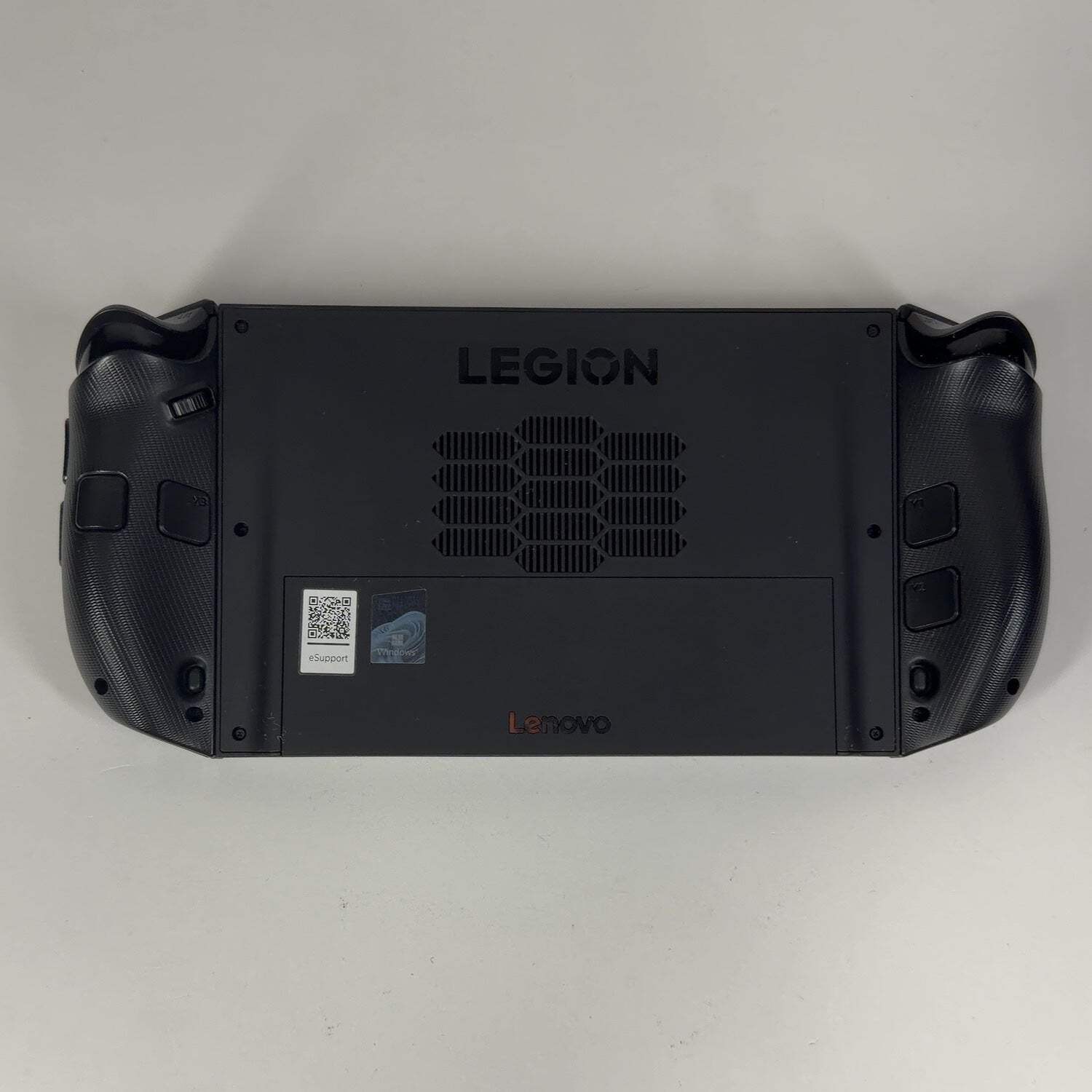 Lenovo Legion Go 2 8.8″ AMD Ryzen Z1 Extreme 32GB RAM 2TB Shadow Black 8ASP2
