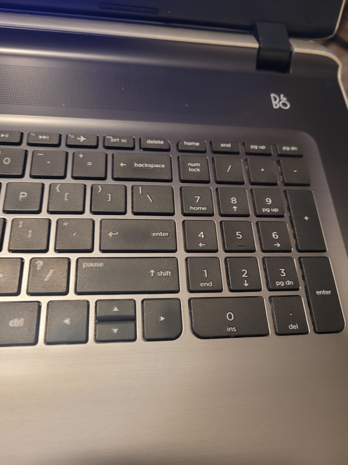 HP Laptop: MASSIVE 17.3″, AMD 1.8GHz, 8GB, 1TB, Webcam, Good Battery