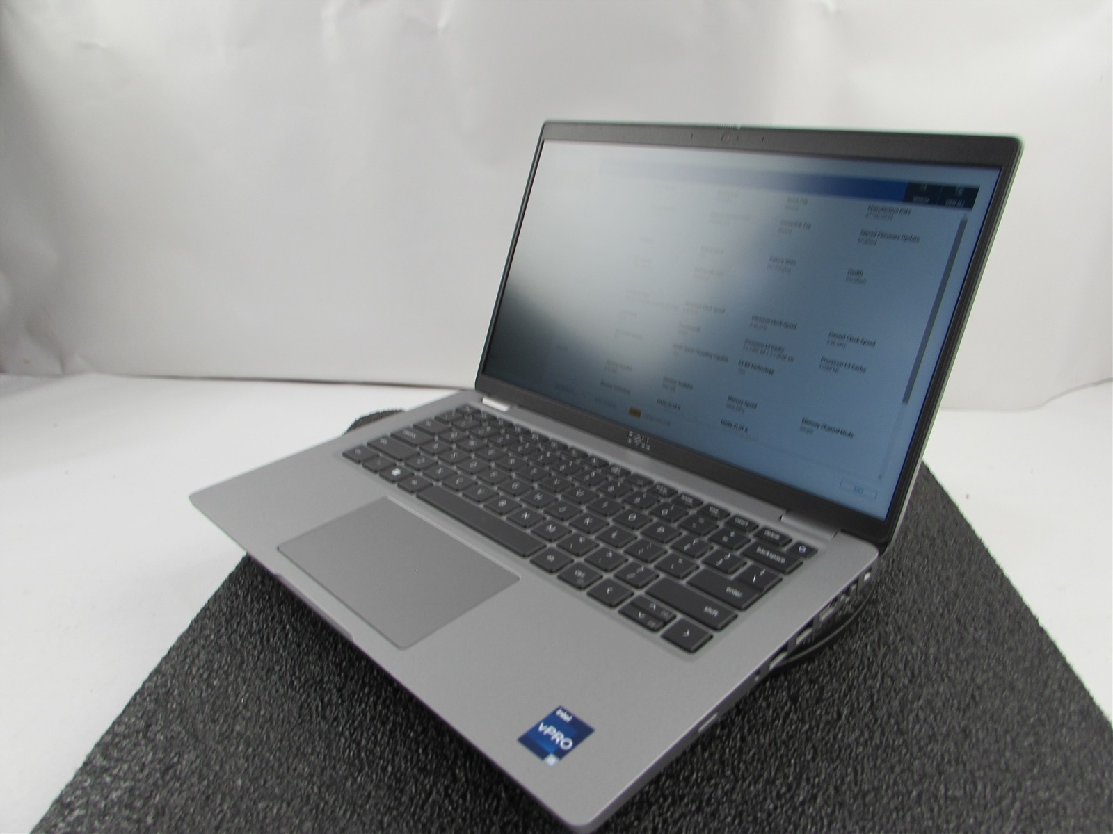DELL LATITUDE 5430 1920X1080 FHD TOUCH I5-1245U 256GB SSD 8GB RAM NO O.S