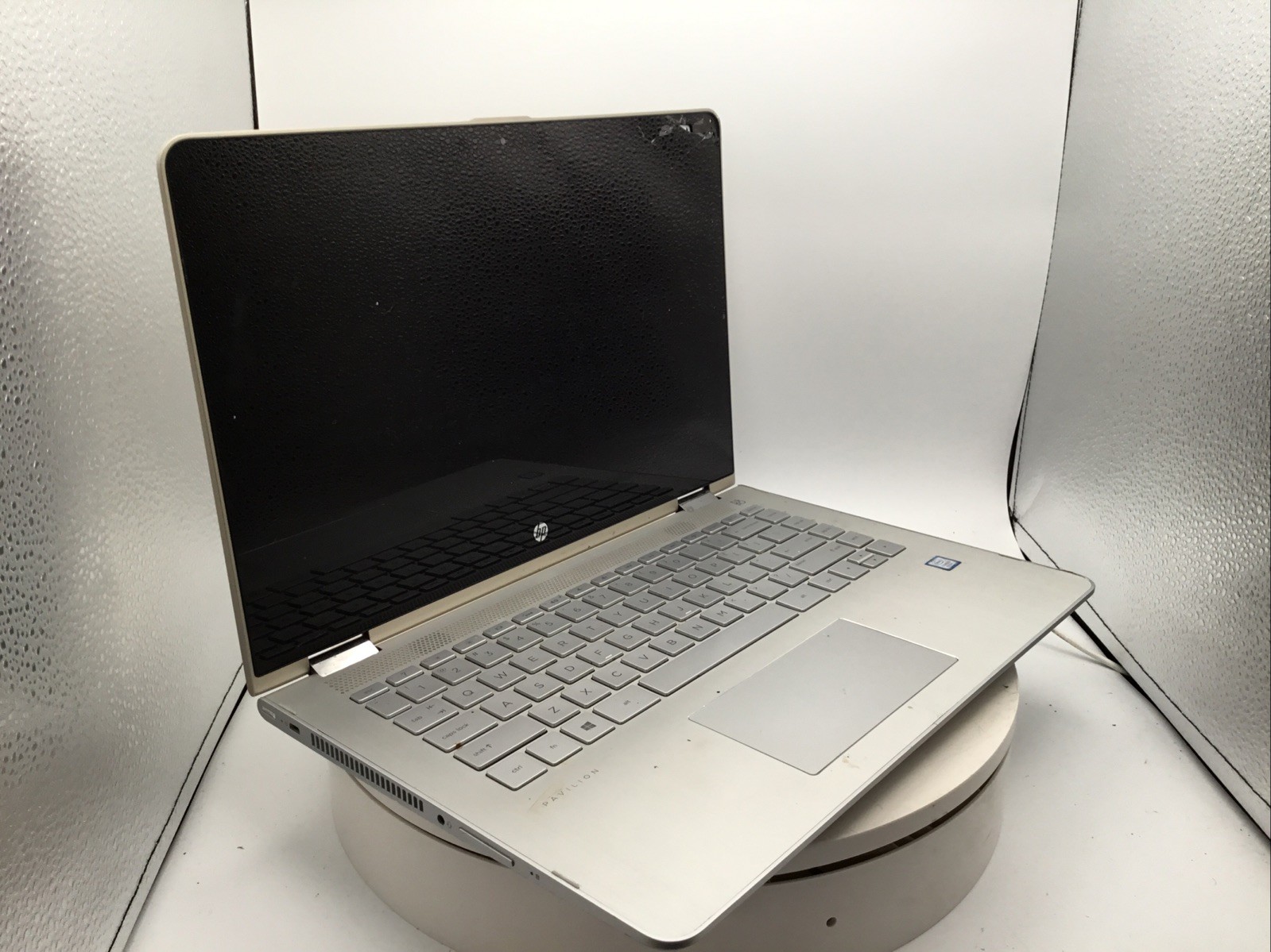 HP Pavilion x360 14″ Laptop i5-8250U 8GB RAM 128GB SSD Win11Home Used READ