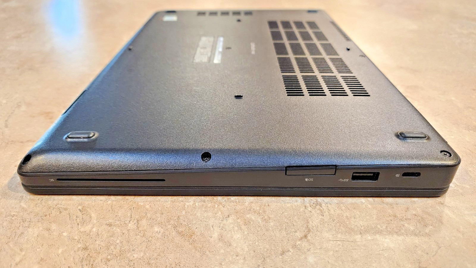 Dell Latitude 5480 14” FHD i7-7600U 16GB RAM 512GB SSD Windows 11 Pro Laptop