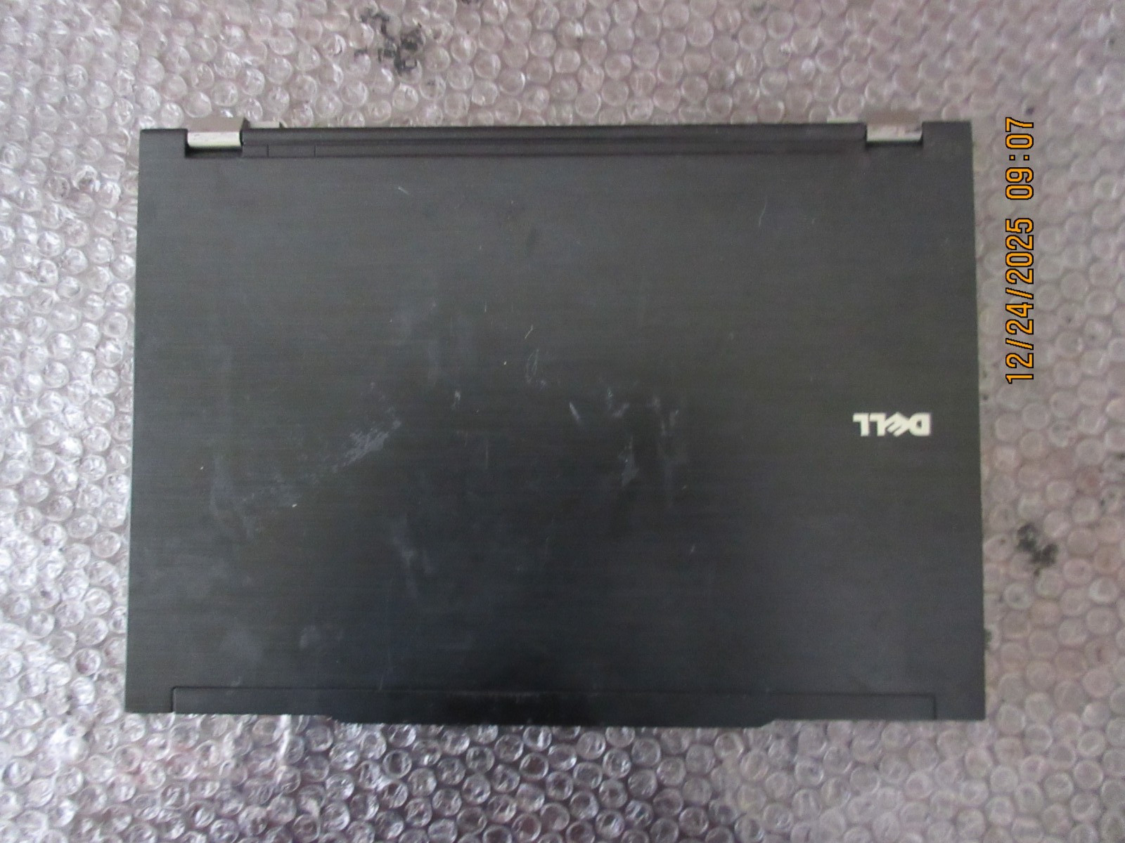 Dell Latitude E4300 Intel Core 2 Duo @ 2.40GHz 4GB RAM No HDD /BATTERY/OS.