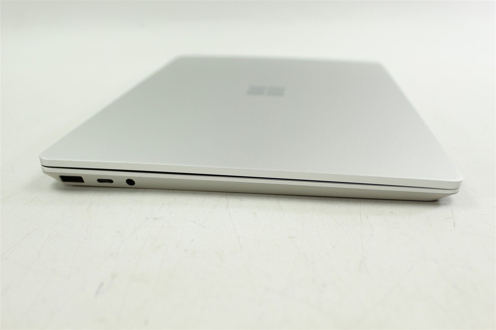 Microsoft Surface Laptop Go 2 2013 12.4″ i5-1135G7 256GB SSD 16GB RAM W11P