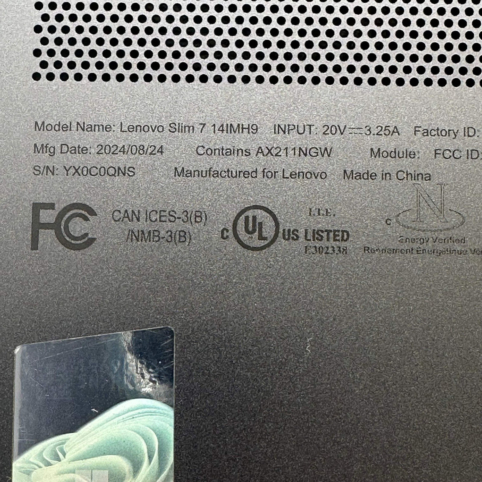 Lenovo Slim 7 14IMH9 14″ Touch Laptop Ultra 7 155H 16GB 512GB SSD READ