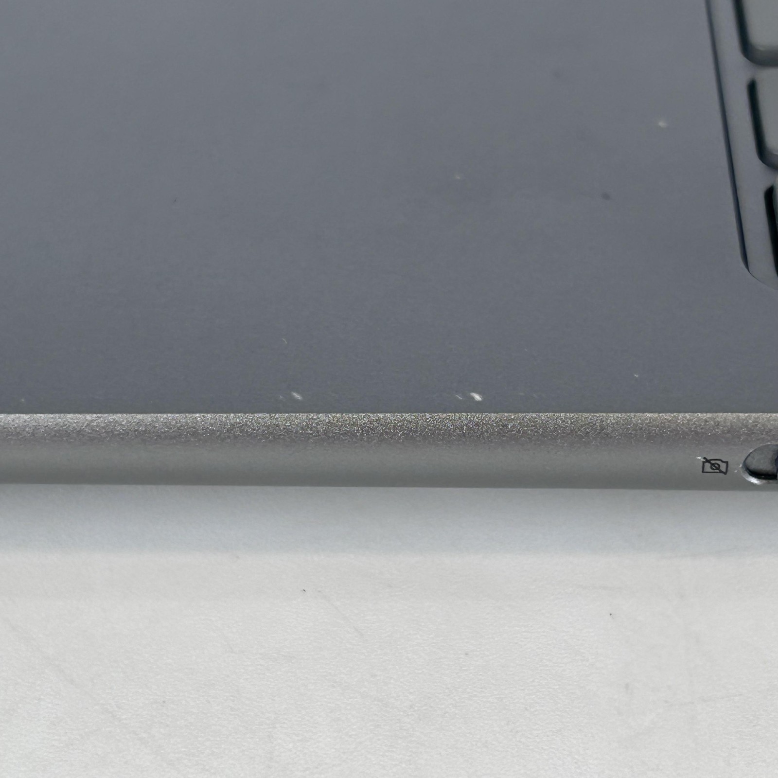 Lenovo Yoga Pro 9i 16 QHD+ TOUCH 2.3 GHz Ultra 9 185H 32GB 2TB SSD RTX 4050 Good
