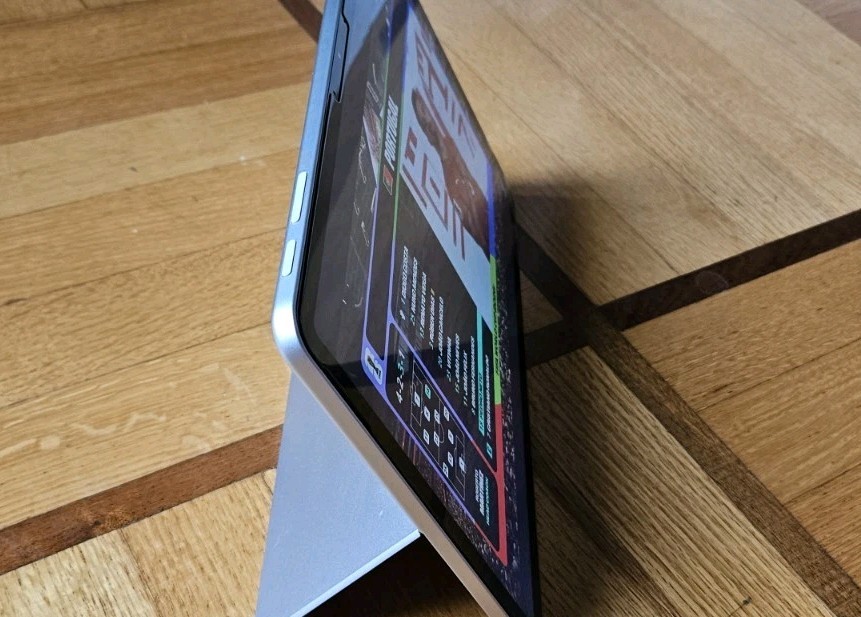 Microsoft Surface Pro 12″ Snapdragon X Plus 16GB DDR5 256GB SSD Windows 11 Home