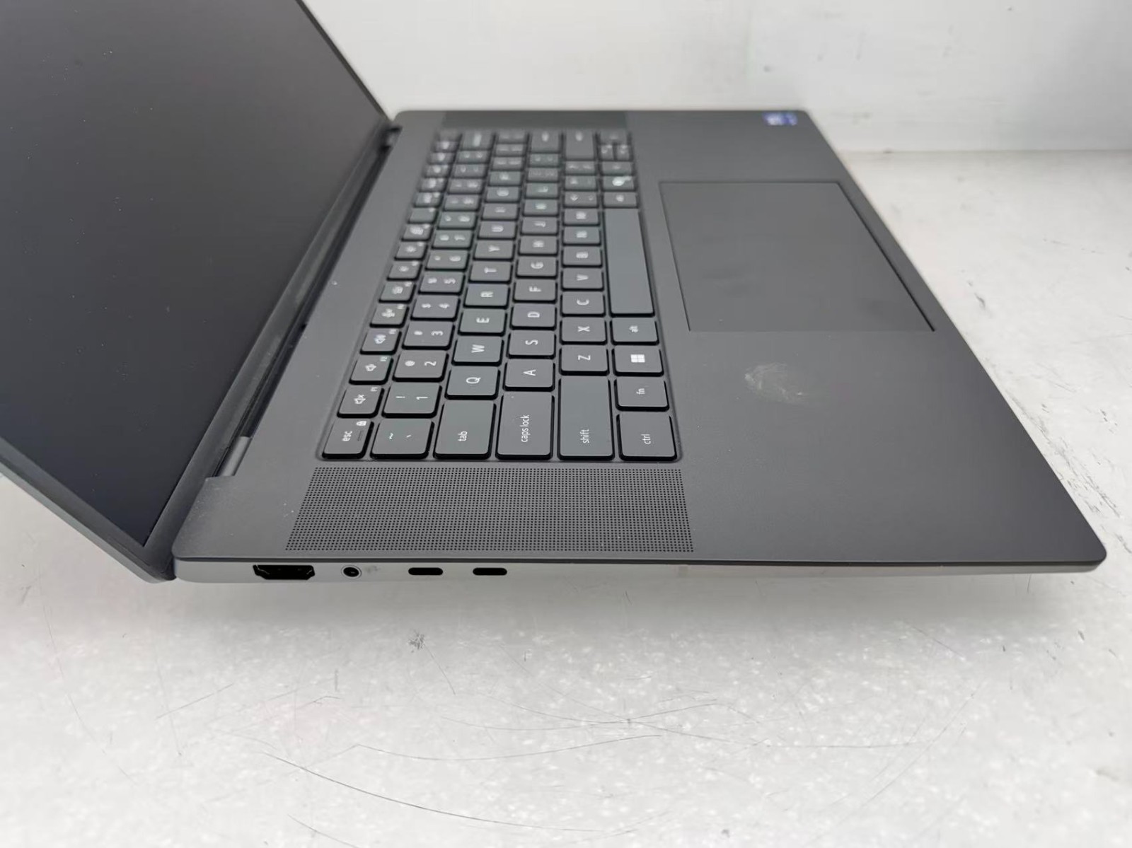 Dell Precision 5690 Intel Ultra 5 135U@3.6Ghz 16GB RAM 512G SSD W/AC *READ*