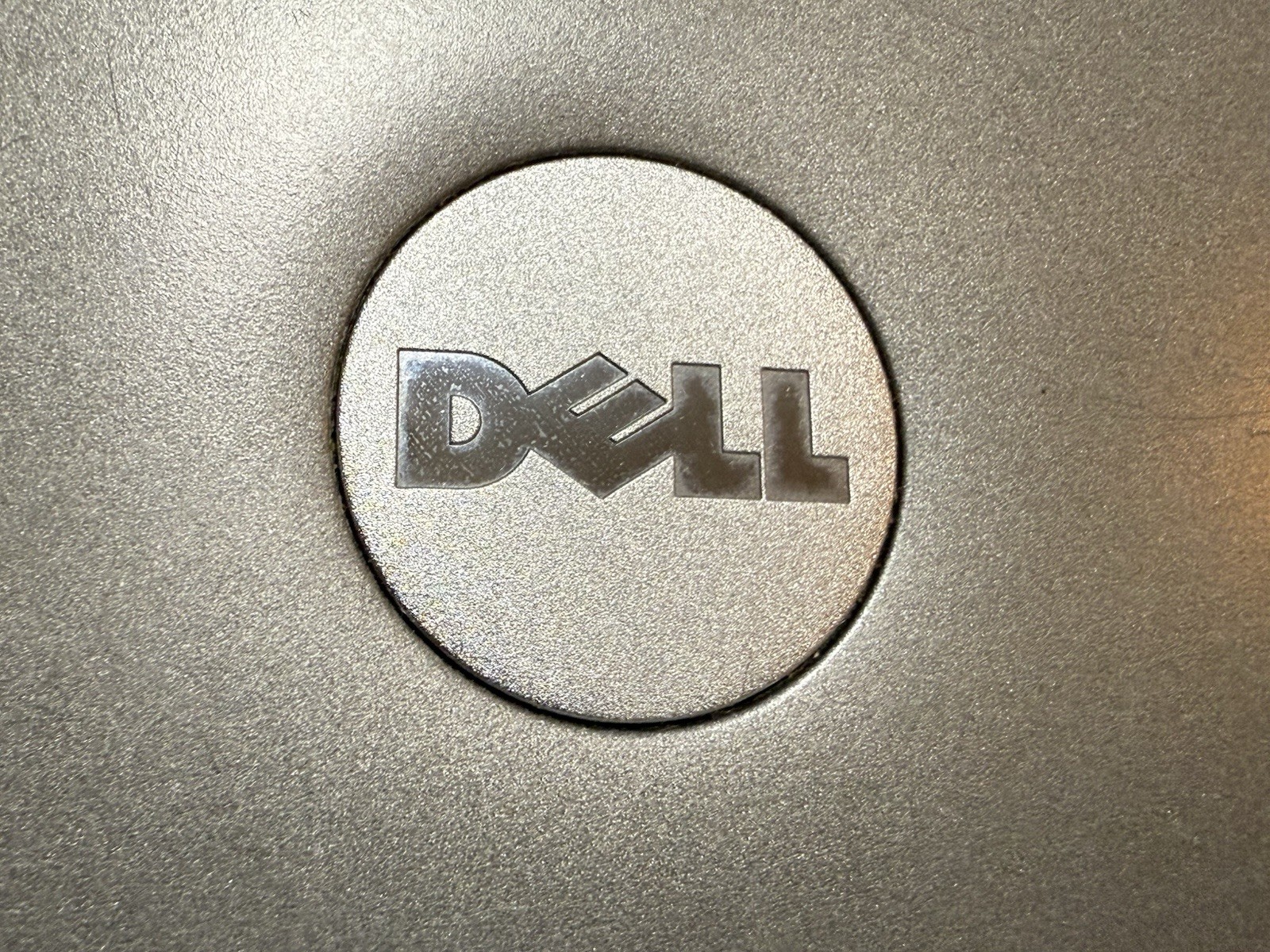 DELL LATITUDE D400 12.1″ Laptop INTEL PENTIUM 1.4GHz 2Gb 60Gb HDD WinXP PRO SP3