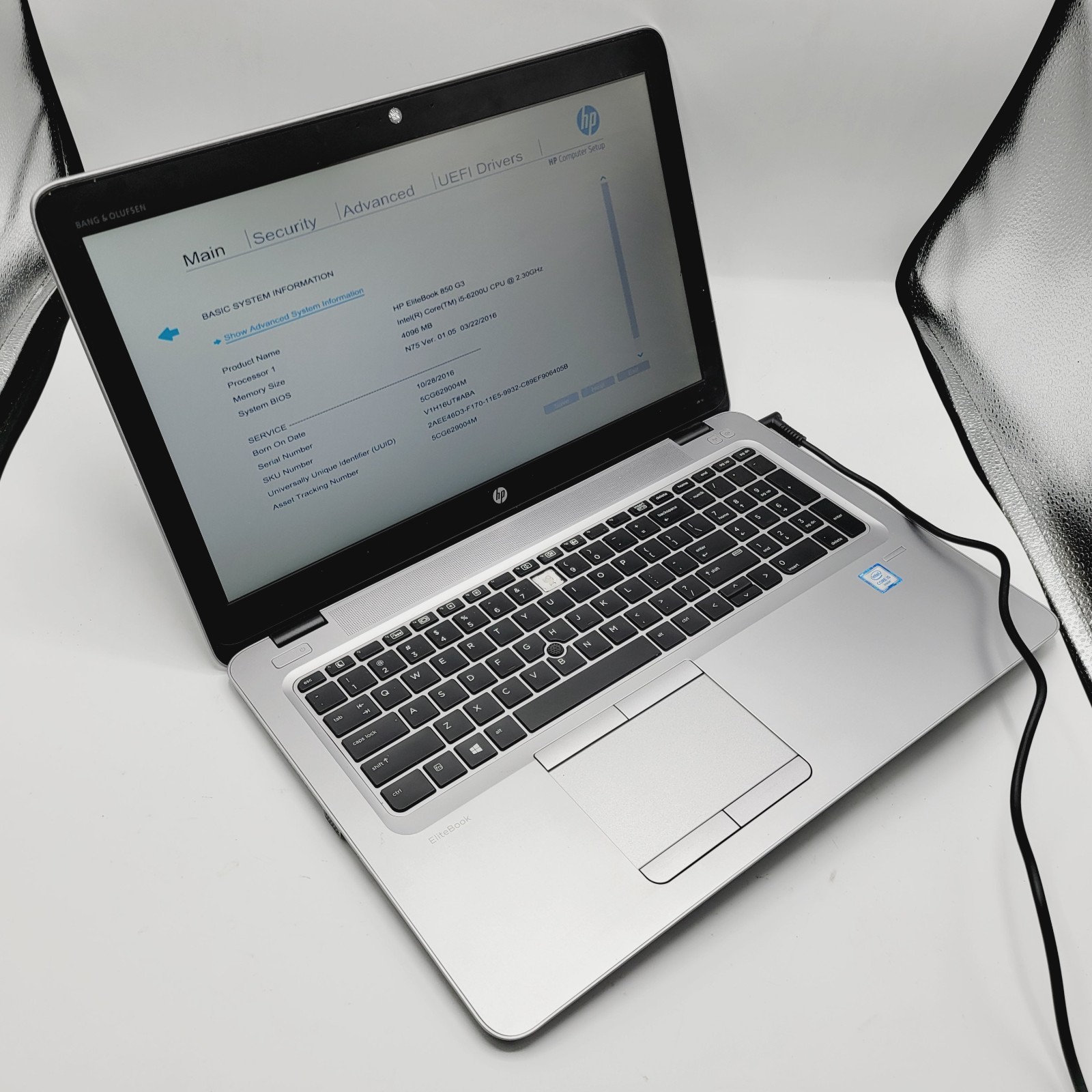 HP EliteBook 850 G3 Core i5-6200U 2.3GHz 4GB RAM No HDD 15.6″ ***Boot to Bios