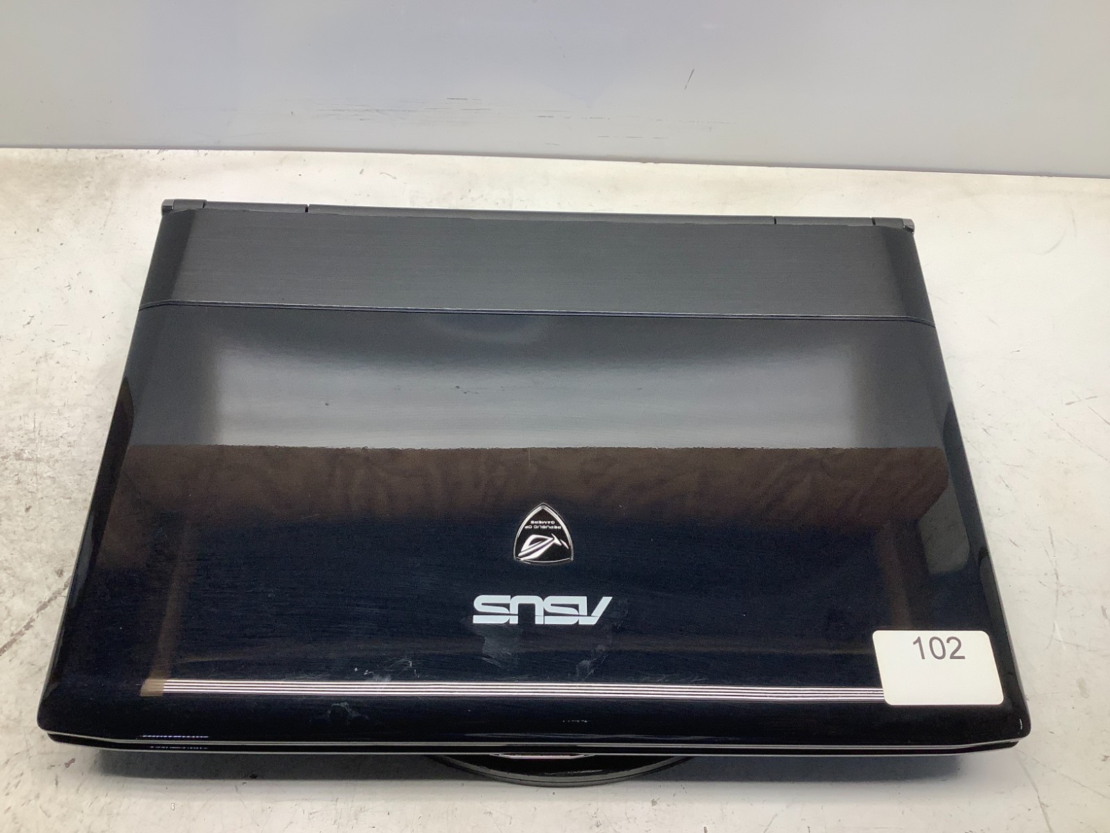 Asus G72GX-RBBX05 Intel Core 2 Duo P8700 2.53GHz 6 GB NO HDD