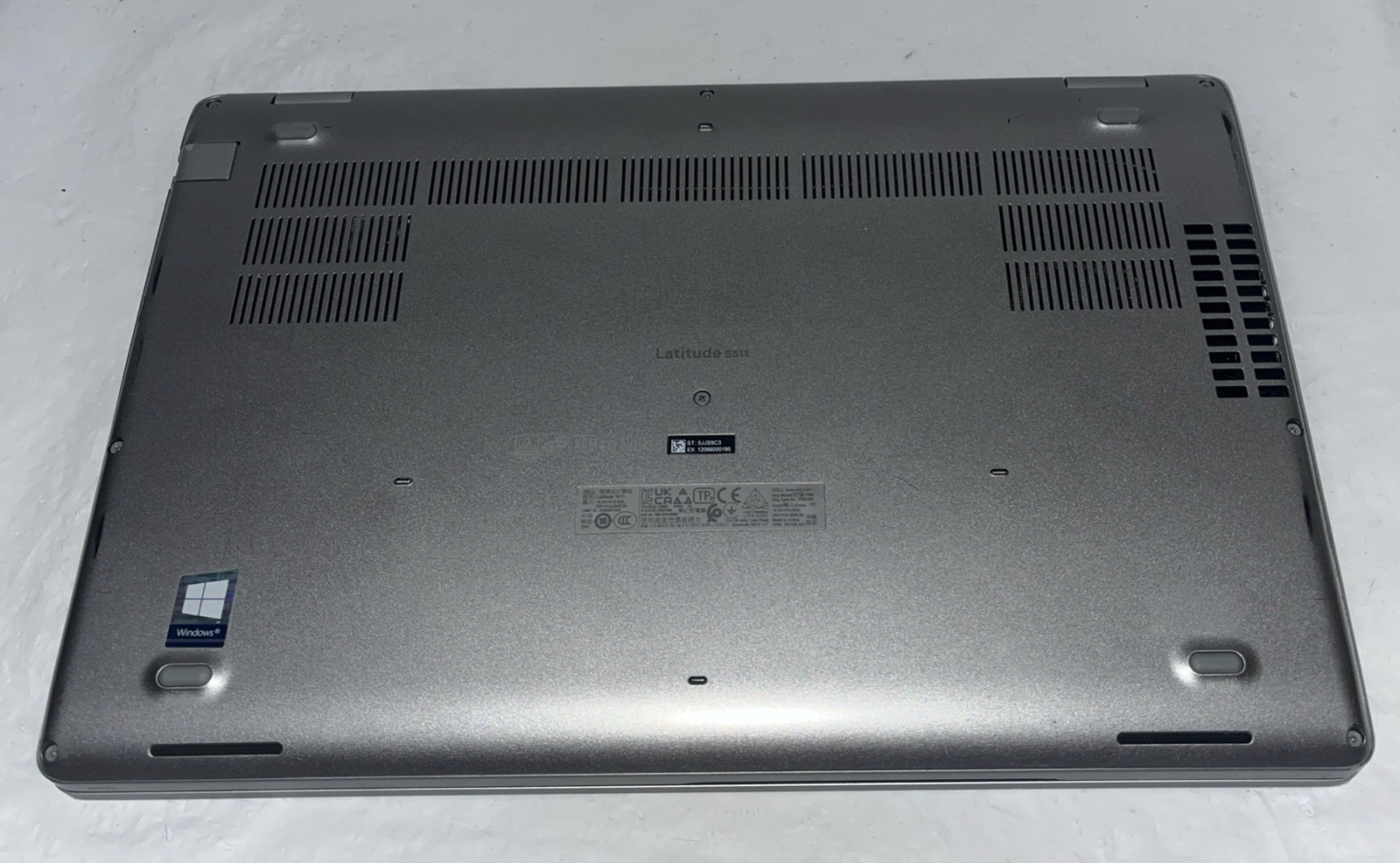 Dell Latitude 5511 i7-10850H@2.70GHz, 16GB RAM, 256GB M2, Win 11 Pro *READ*